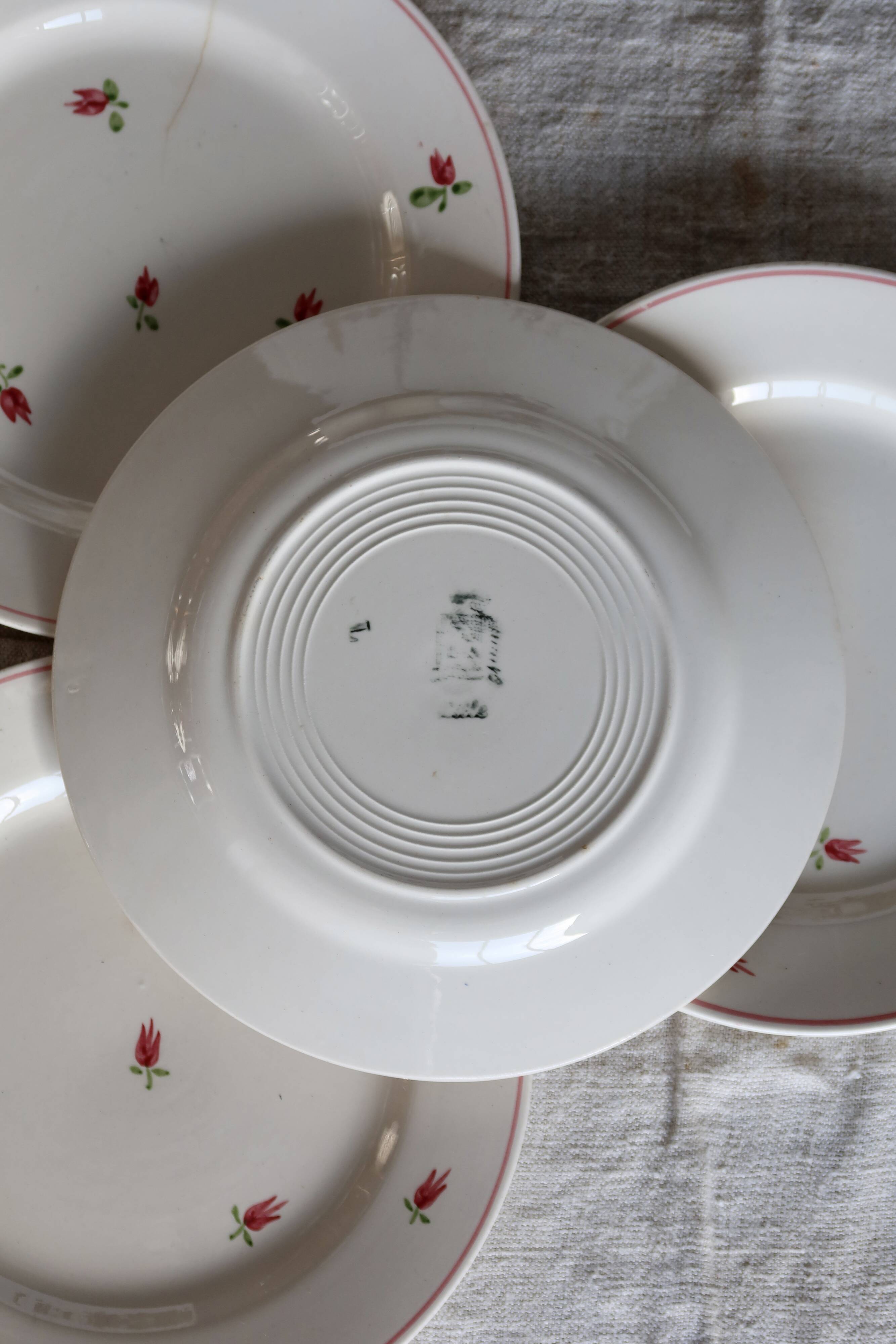 4 vintage earthenware dessert plates - Small floral pattern