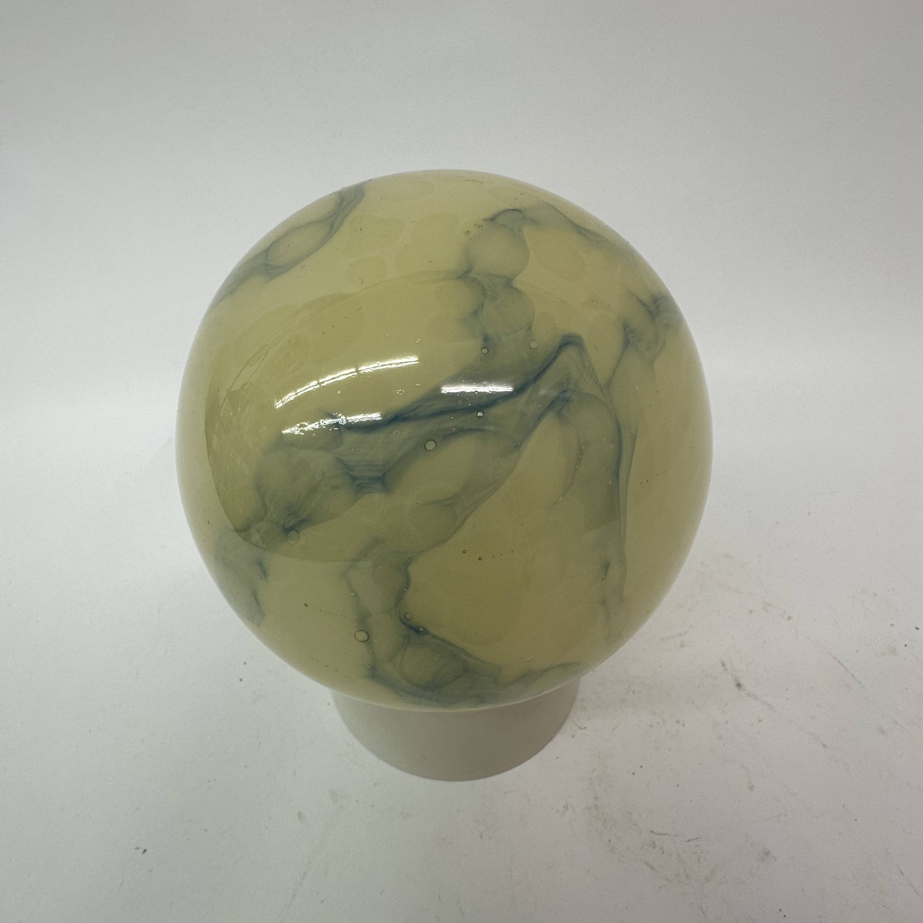 Plafonnier en verre marbré art déco Thabur, années 1930, Pays-Bas