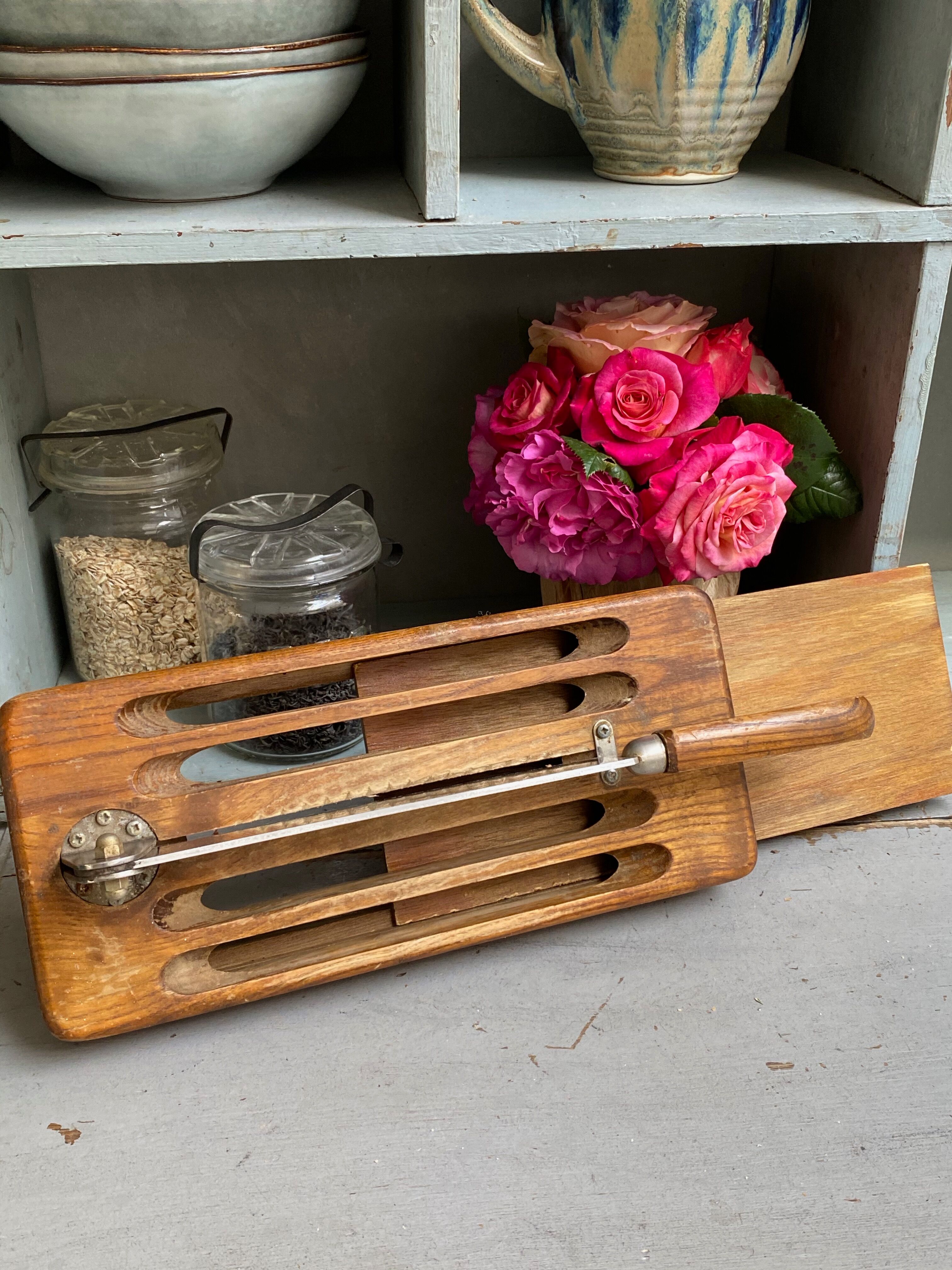 Bread knife