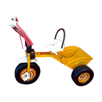 Tricycle made of vintage 70s dumpster