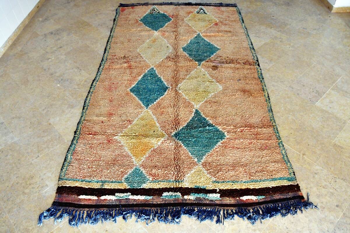 Boujaad vintage Moroccan Berber rug 309 x 167 cm