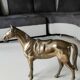 Sculpture Cheval vintage en position d arrêt/observation, en laiton massif. 23 x 19 cm