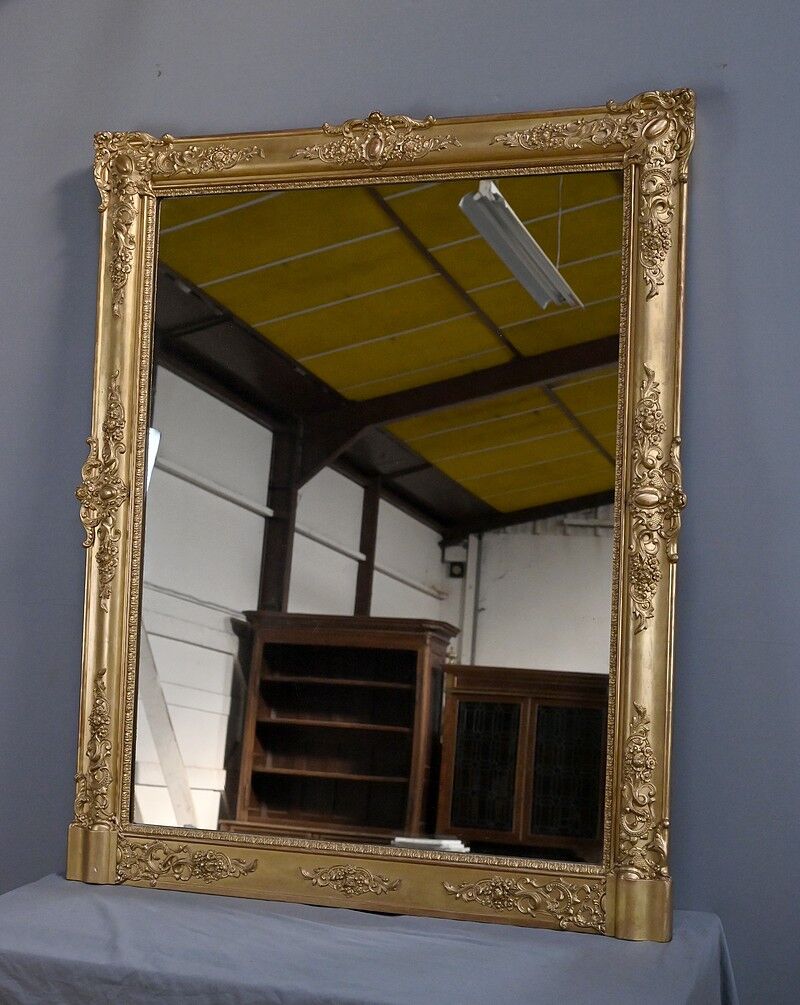 Important gilded wooden mirror, Restoration style – 19th century