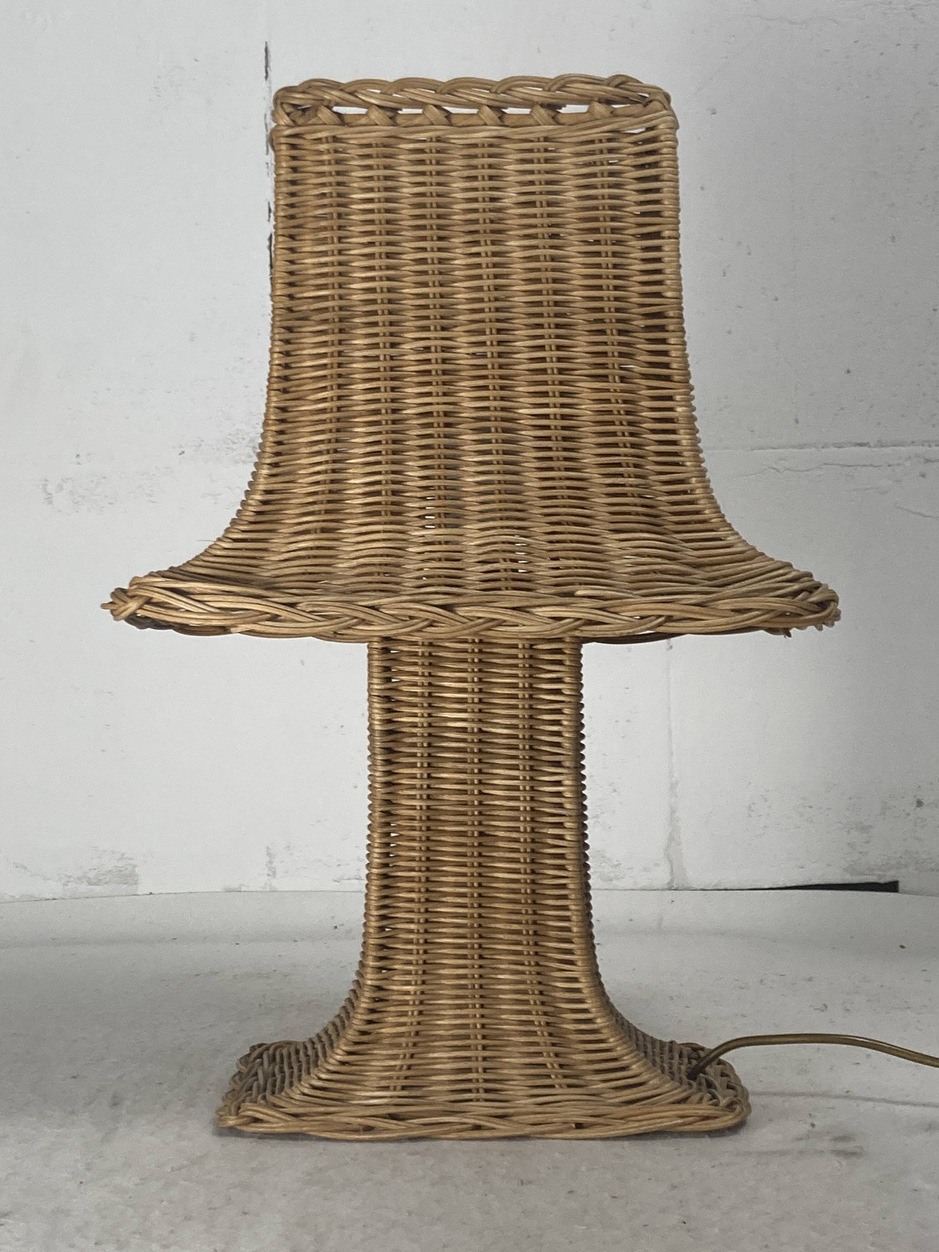 Rattan wicker "Pagoda" mushroom table lamp, Dutch 1980s