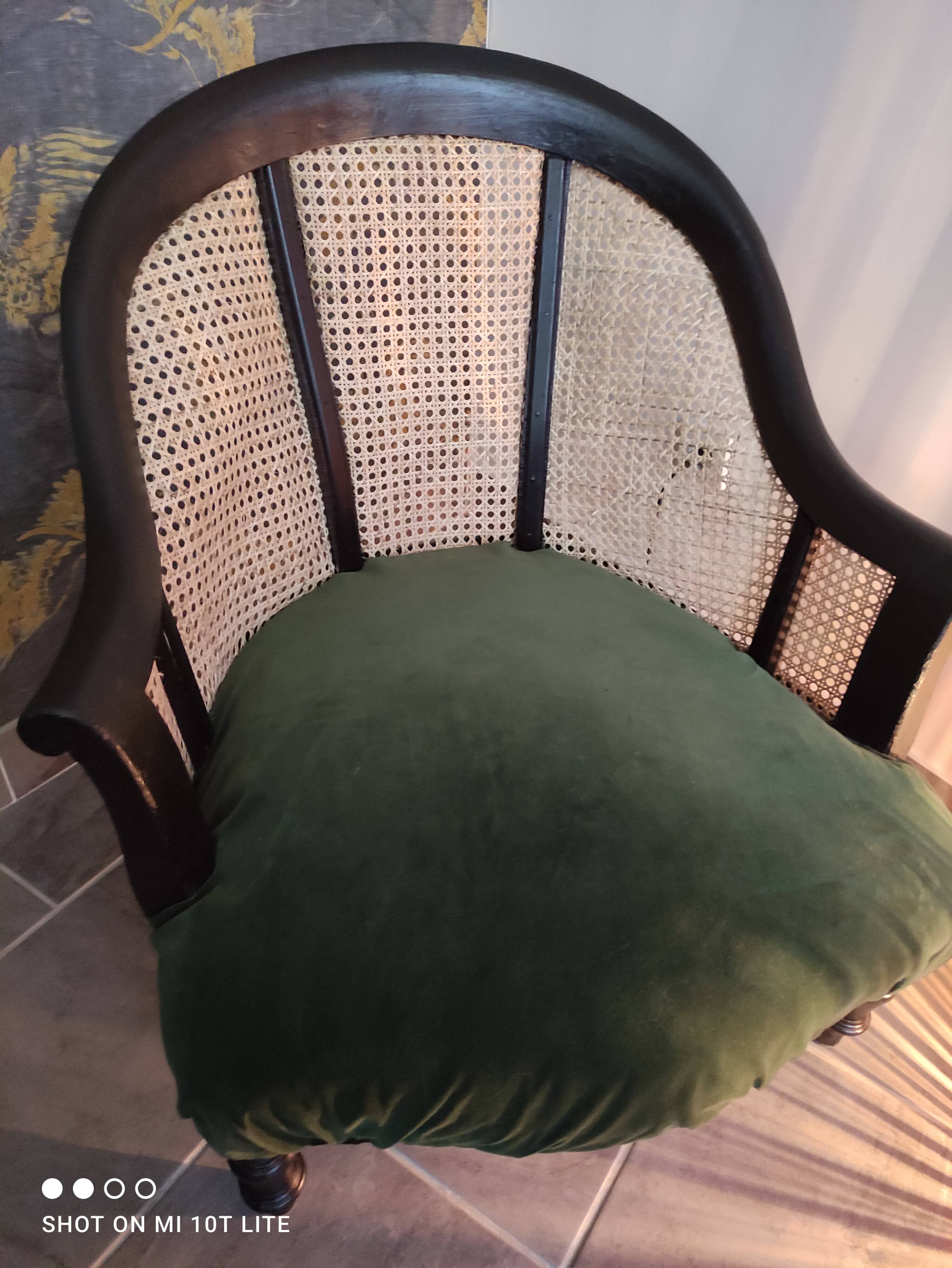 Fauteuil crapaud velours et cannage