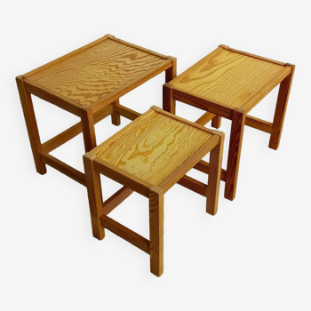 Set nesting tables in pine from the 70s, denmark