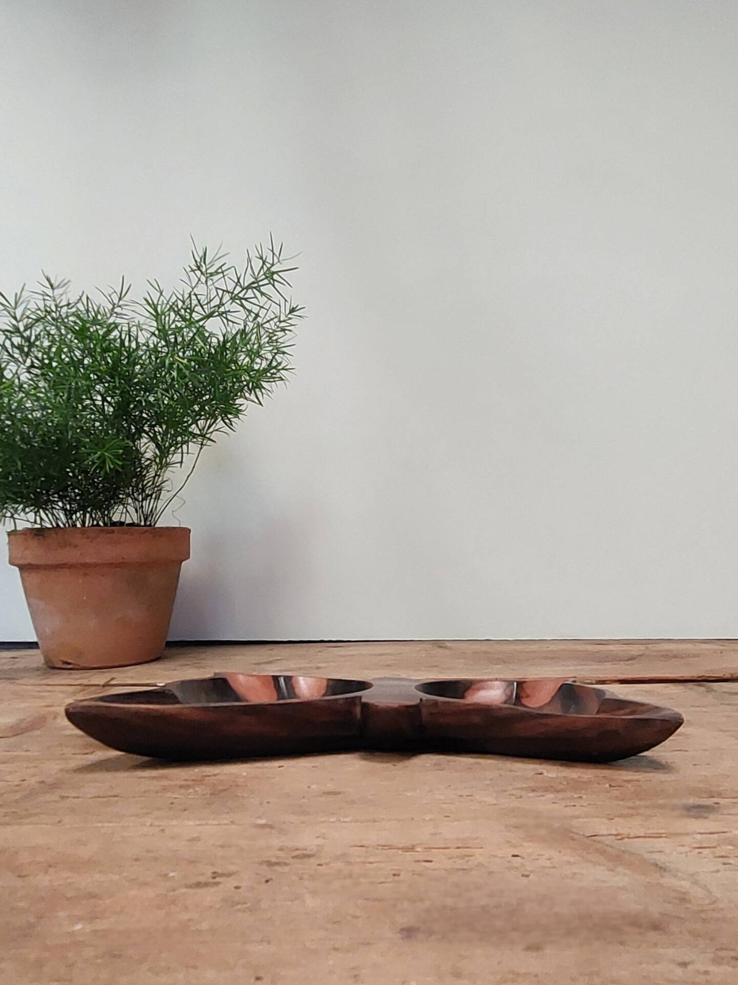 Butterfly catch-all in teak