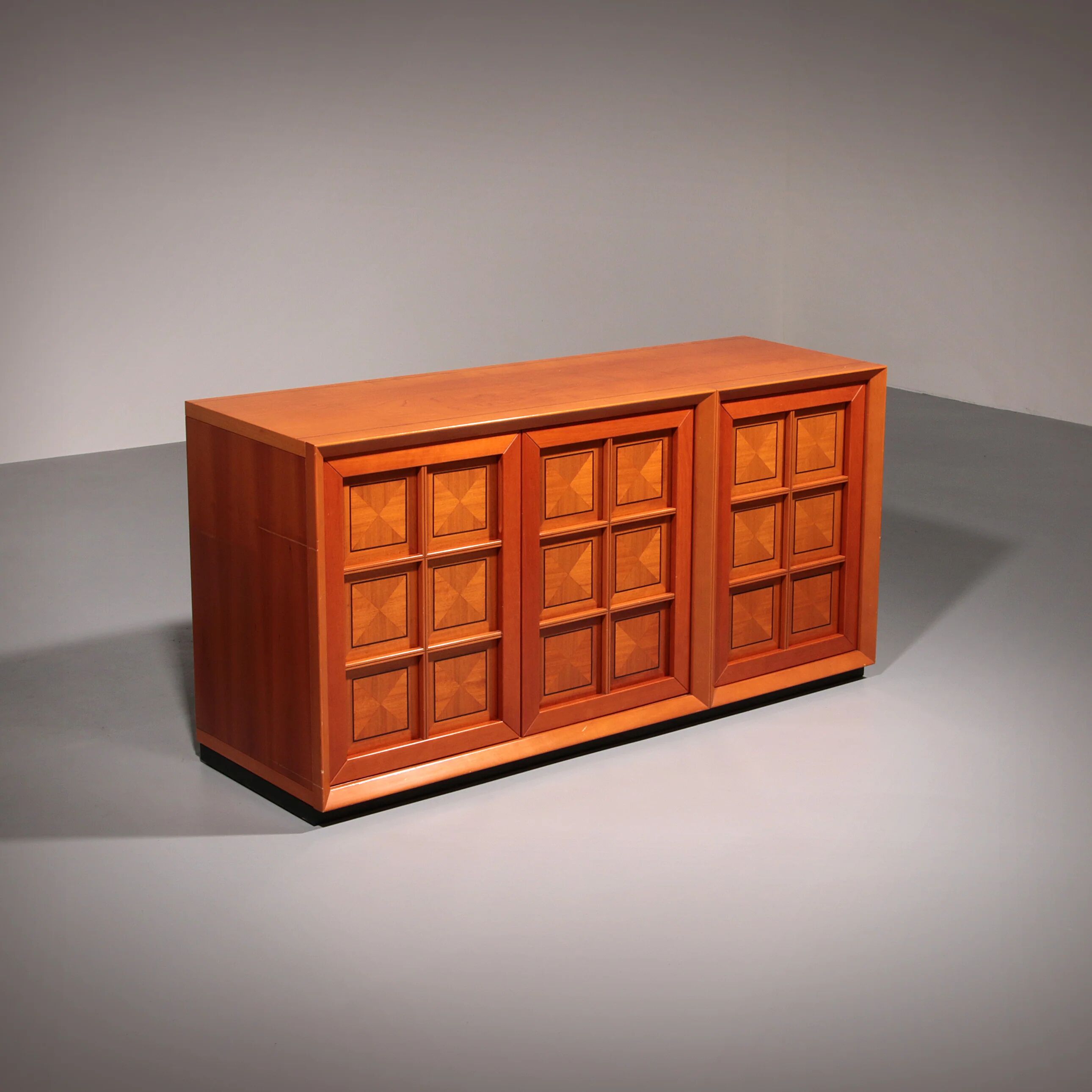 Brutalist Italian sideboard by Caccia alla Volpe for Linea Arredo