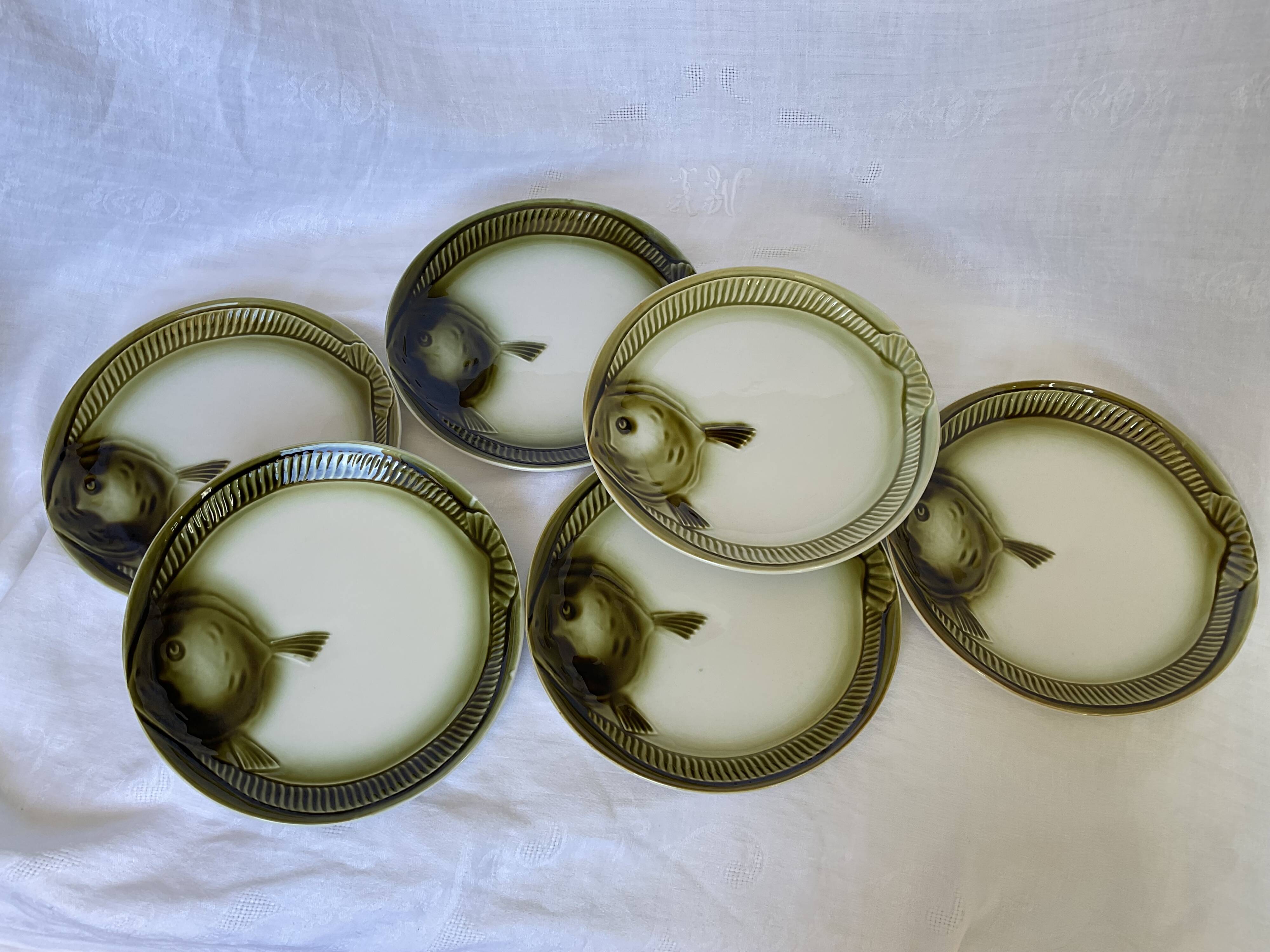 6 fish plates, earthenware from Moulin des Loups in Orchies