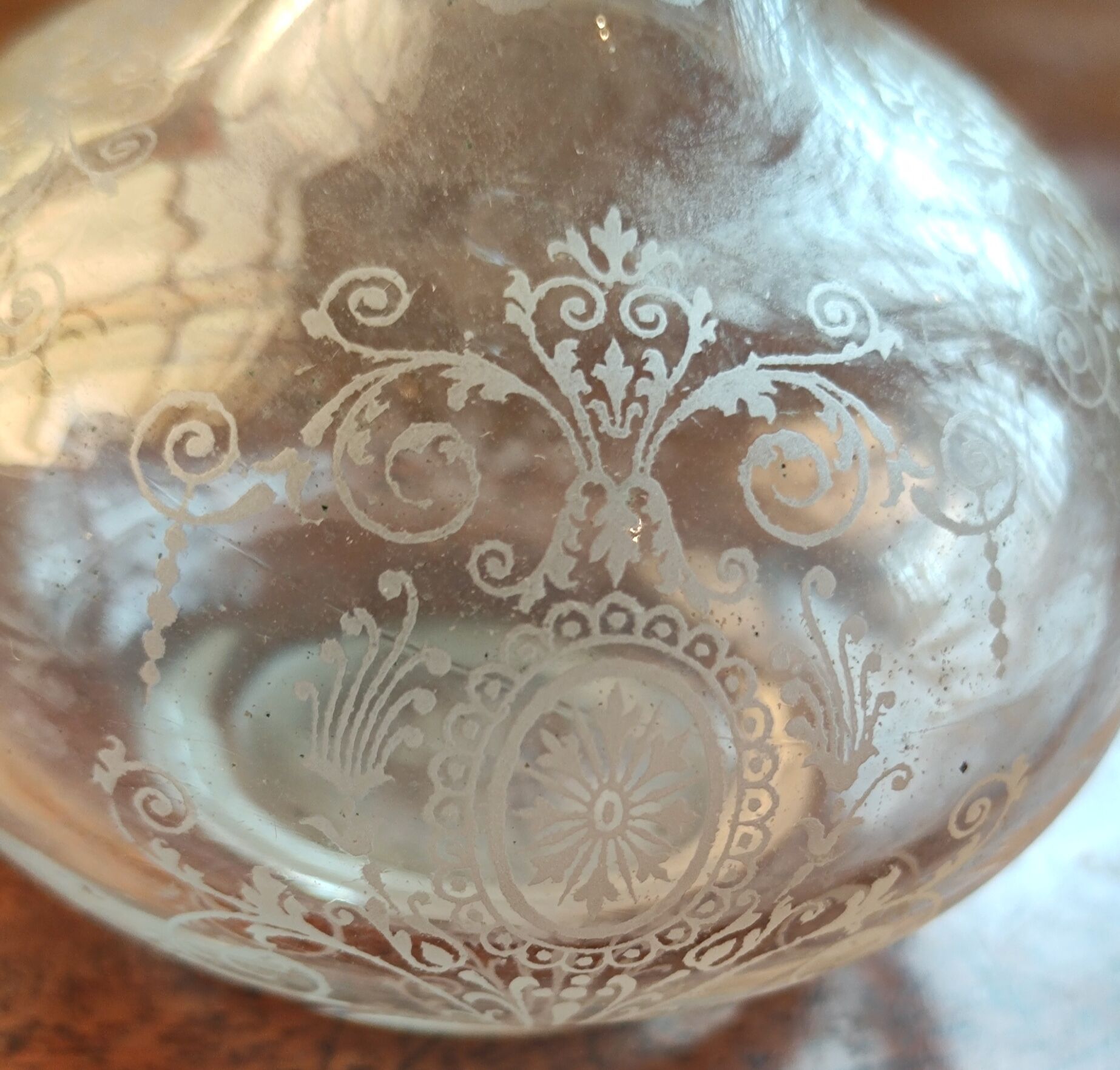 Crystal carafon, engraved decoration, 19th century