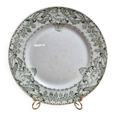 Assiette ancienne en terre de fer Creil et Montereau modèle Compiègne verte