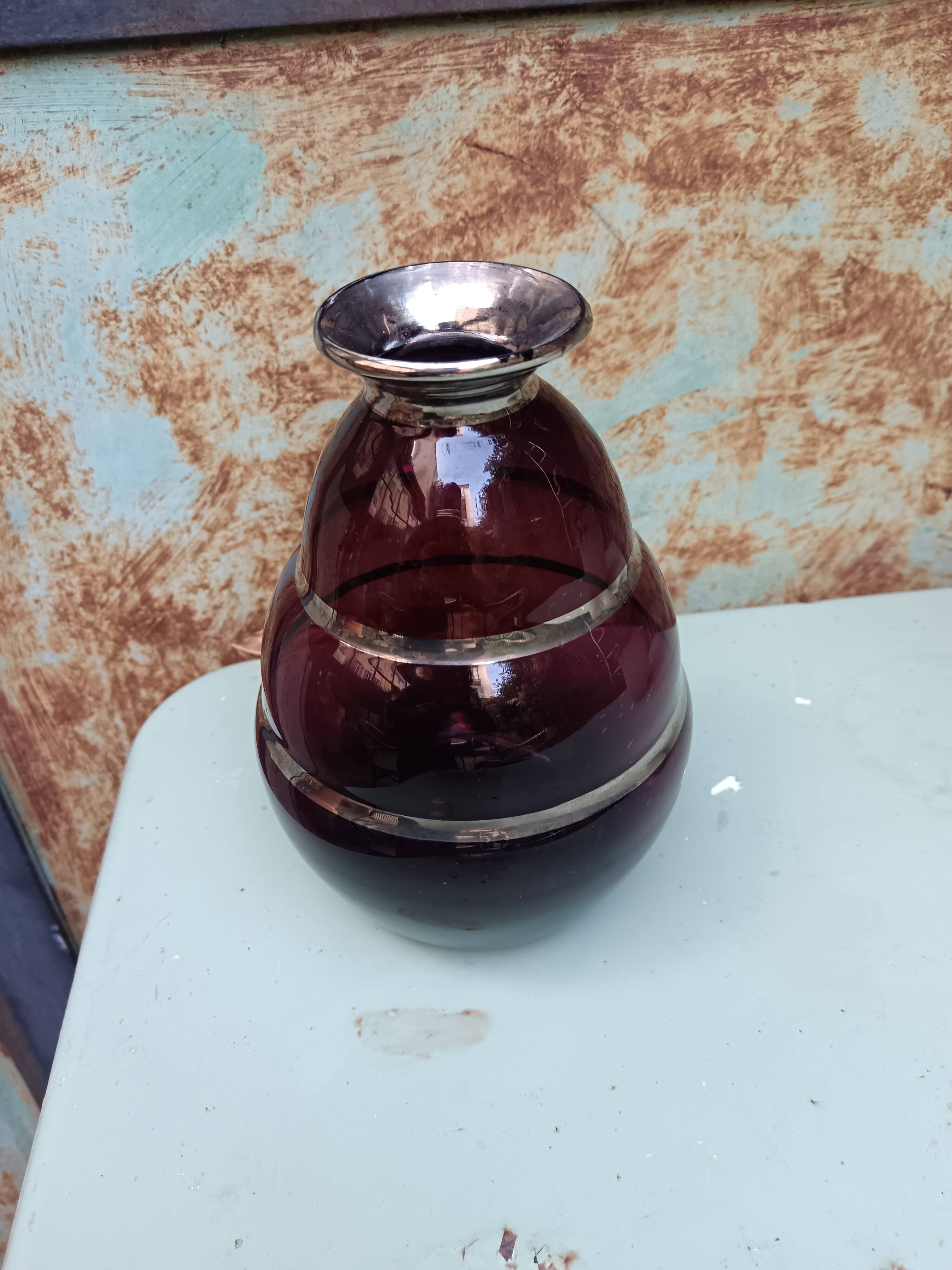 Fains Glass Vase