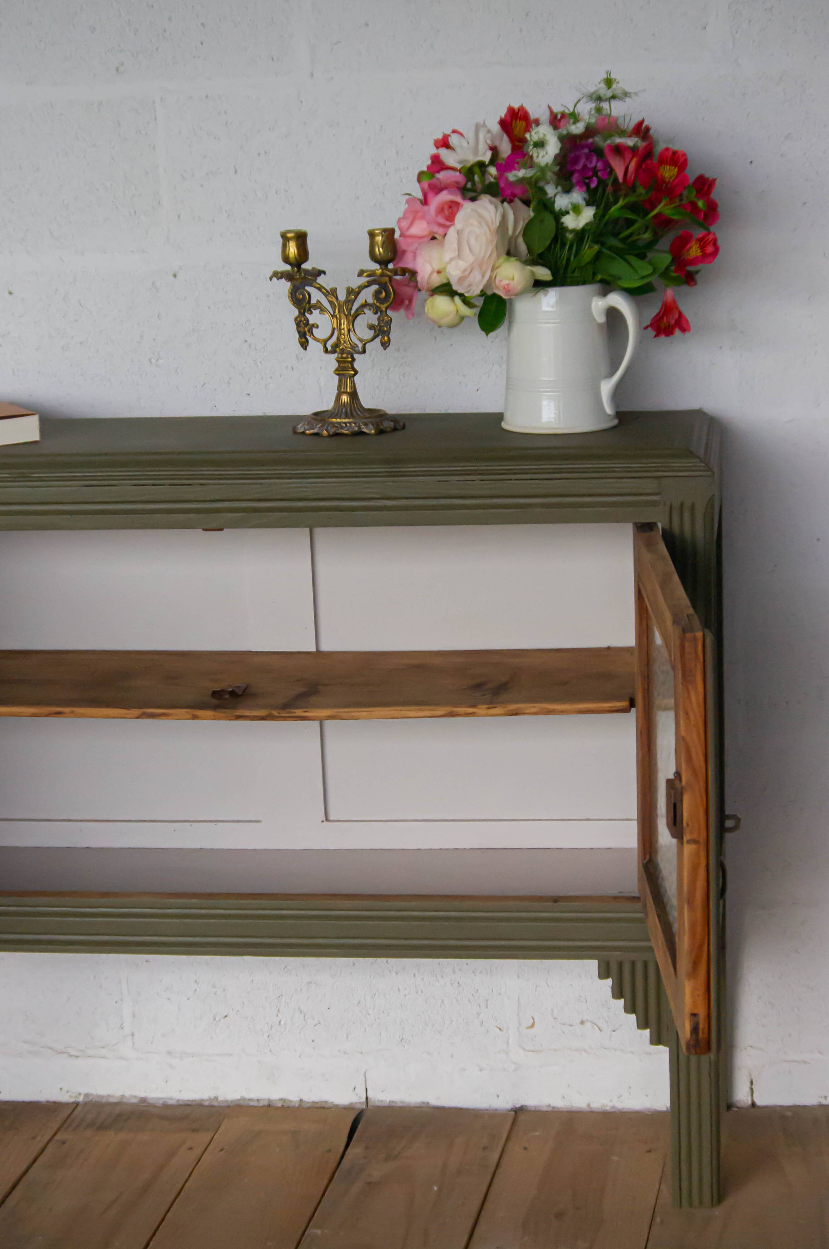 Console, Art Deco glazed sideboard