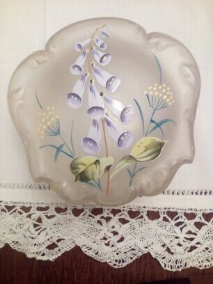 Candy box enamelled glass