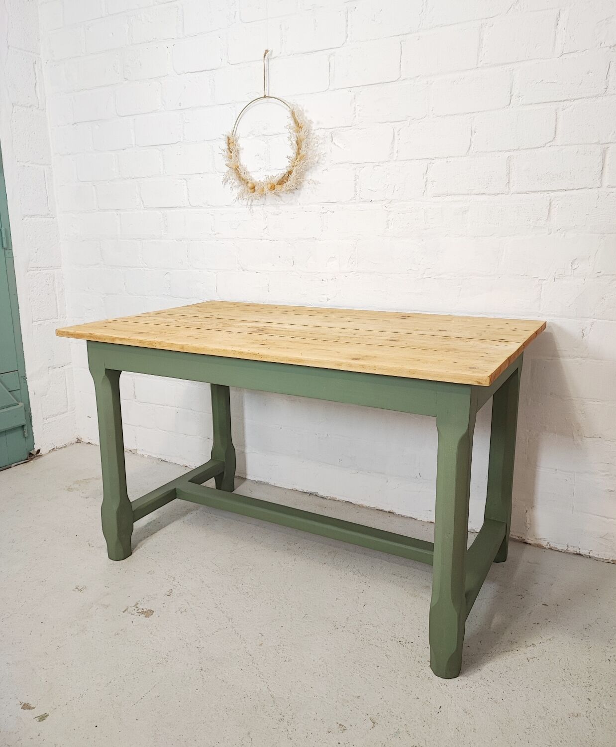 Table de ferme pieds kaki