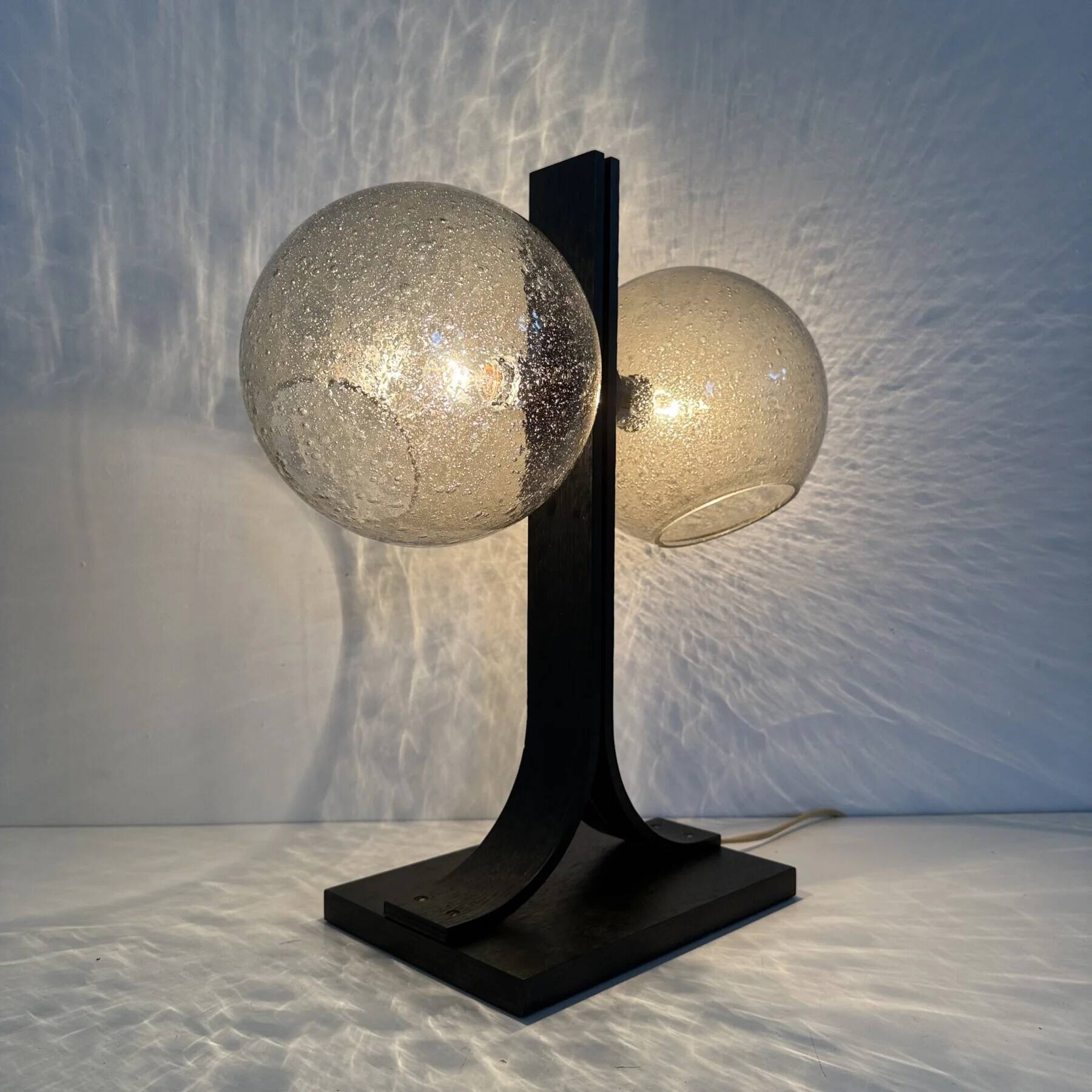 Lampe de table Temde Leuchten avec des sphères en contreplaqué et en verre, années 1970.