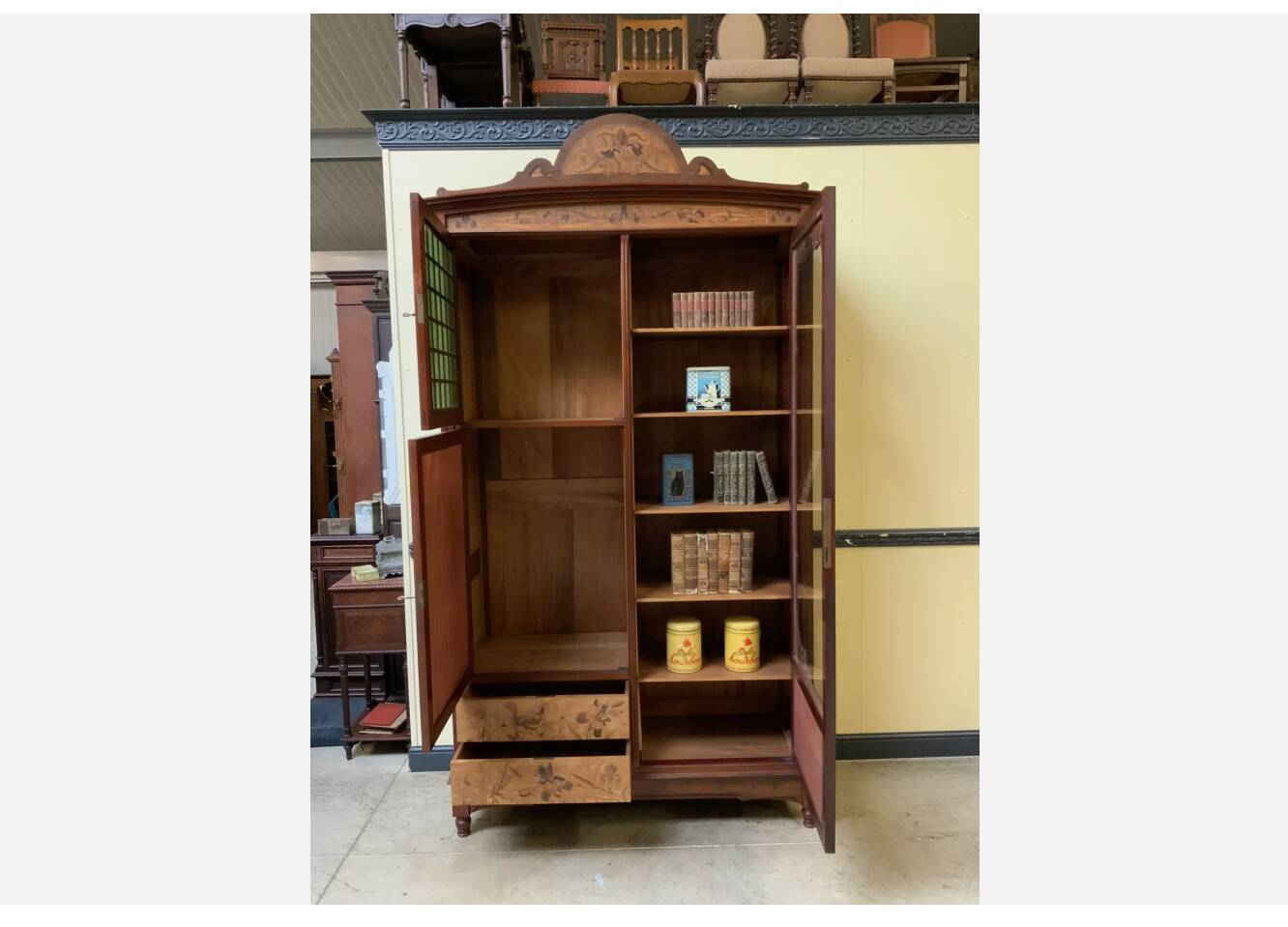 Antique Jugendstil display cabinet, Art Nouveau - Majorelle style