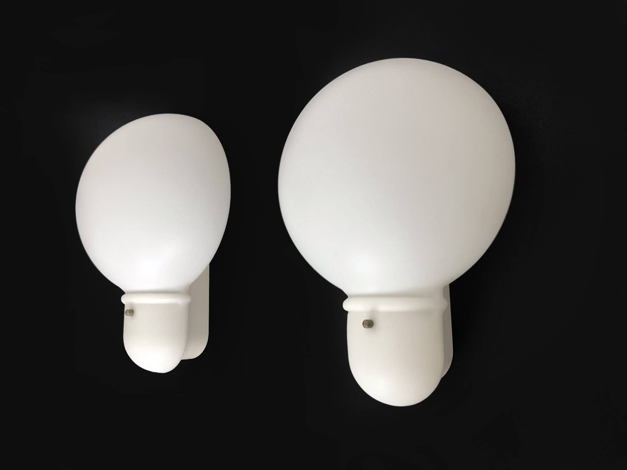 Large pair of vintage Italian wall sconces in the shape of a bulb. NFS