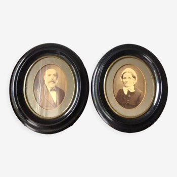 Antique pair of black wooden oval frames each 28 cm x 24 cm