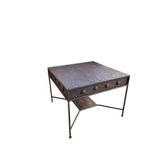 Table basse brutaliste