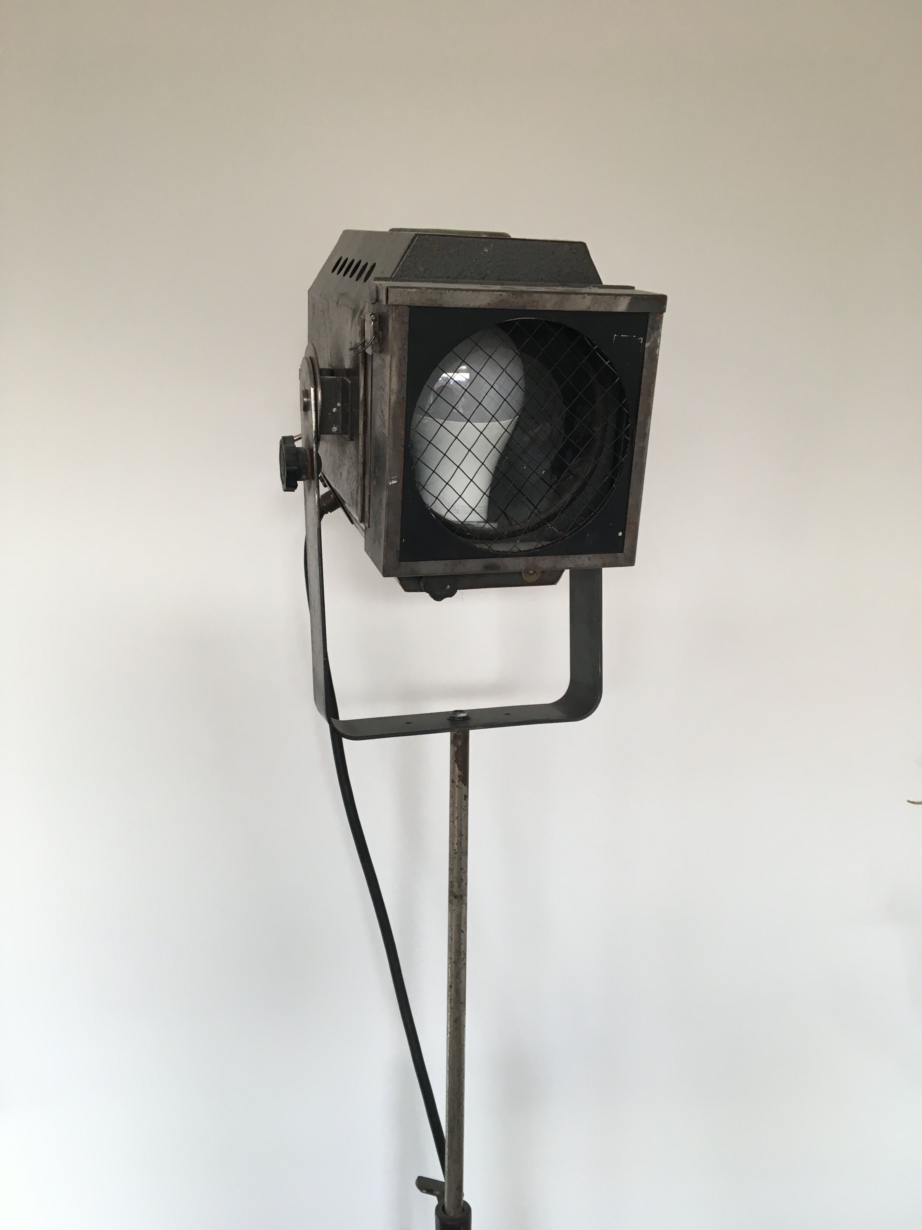 Old movie projector | Selency