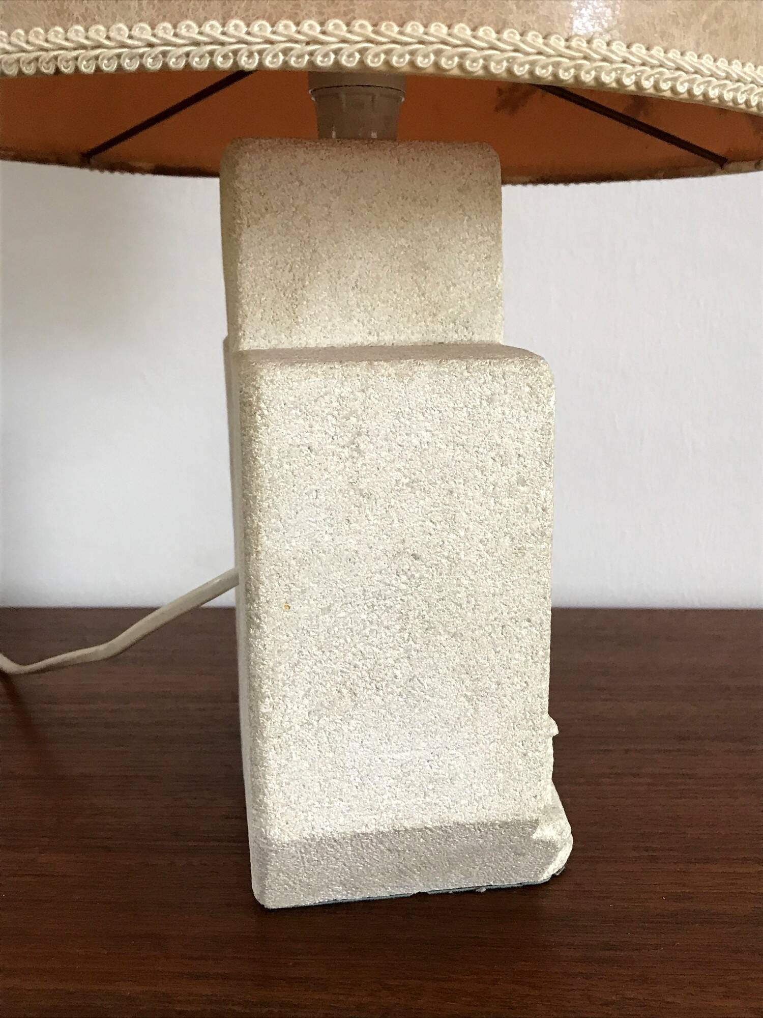Lampe vintage en pierre du Gard années 70