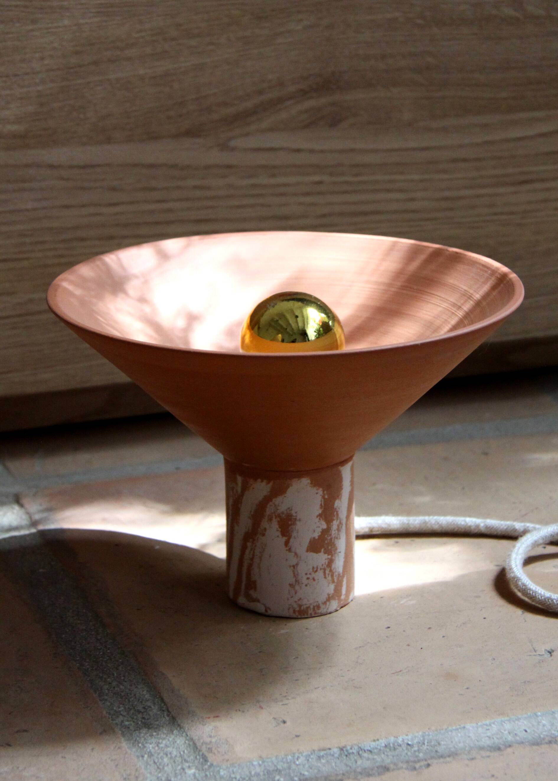 Red "Terracotta" earthenware table lamp