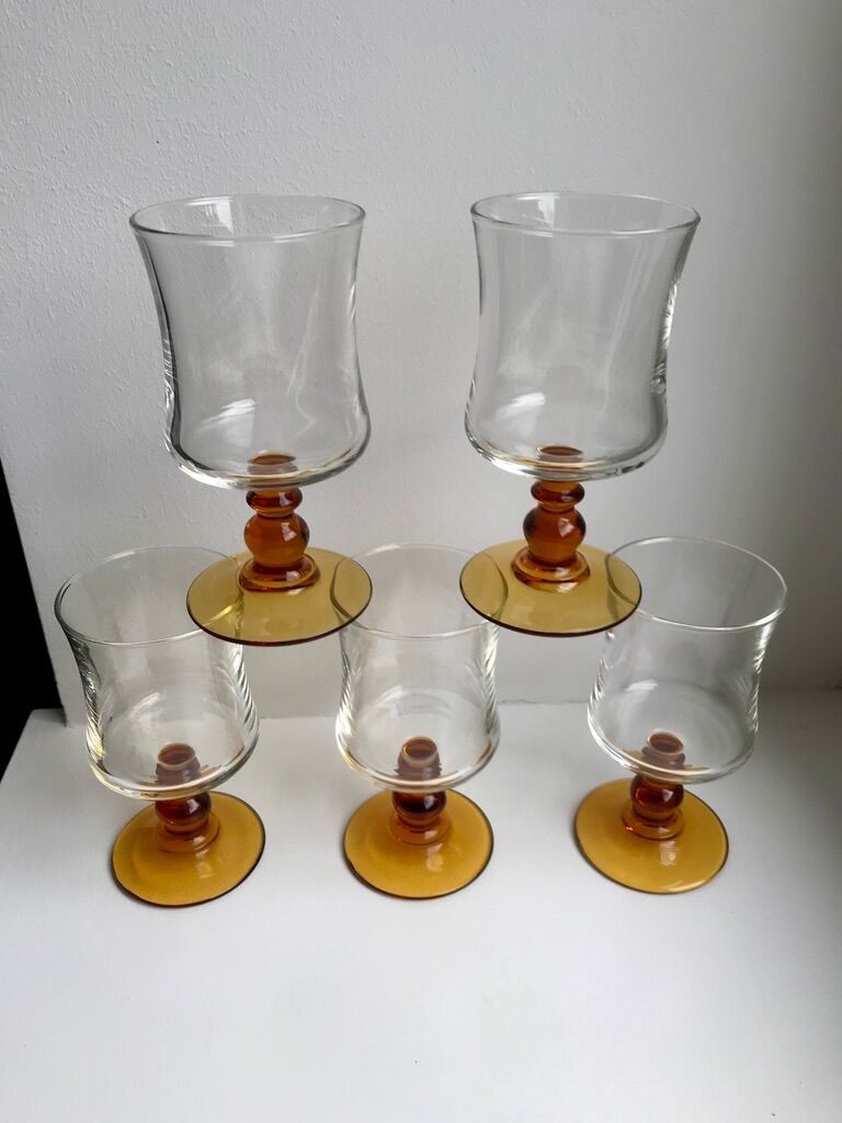 Set of 5 glasses with amber feet 70s