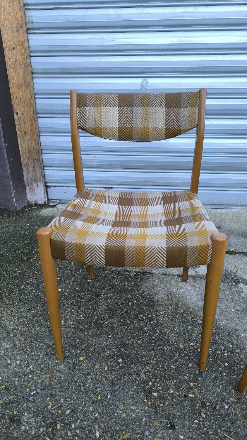 Set of 4 Scandinavian chairs 1970