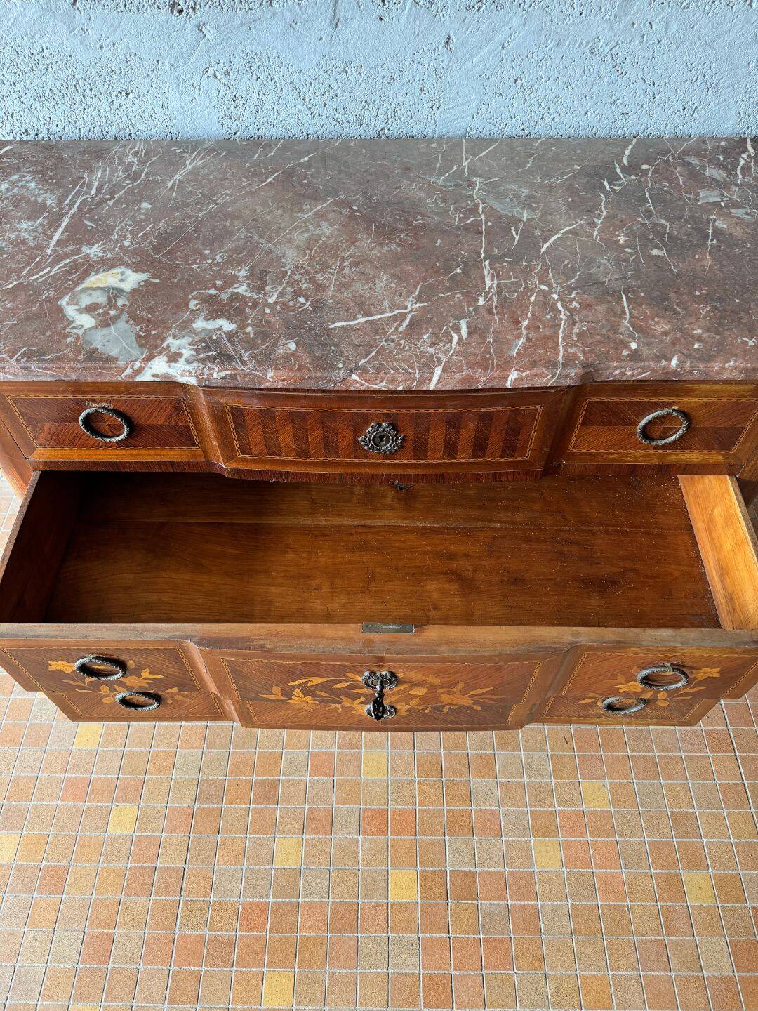Commode transition