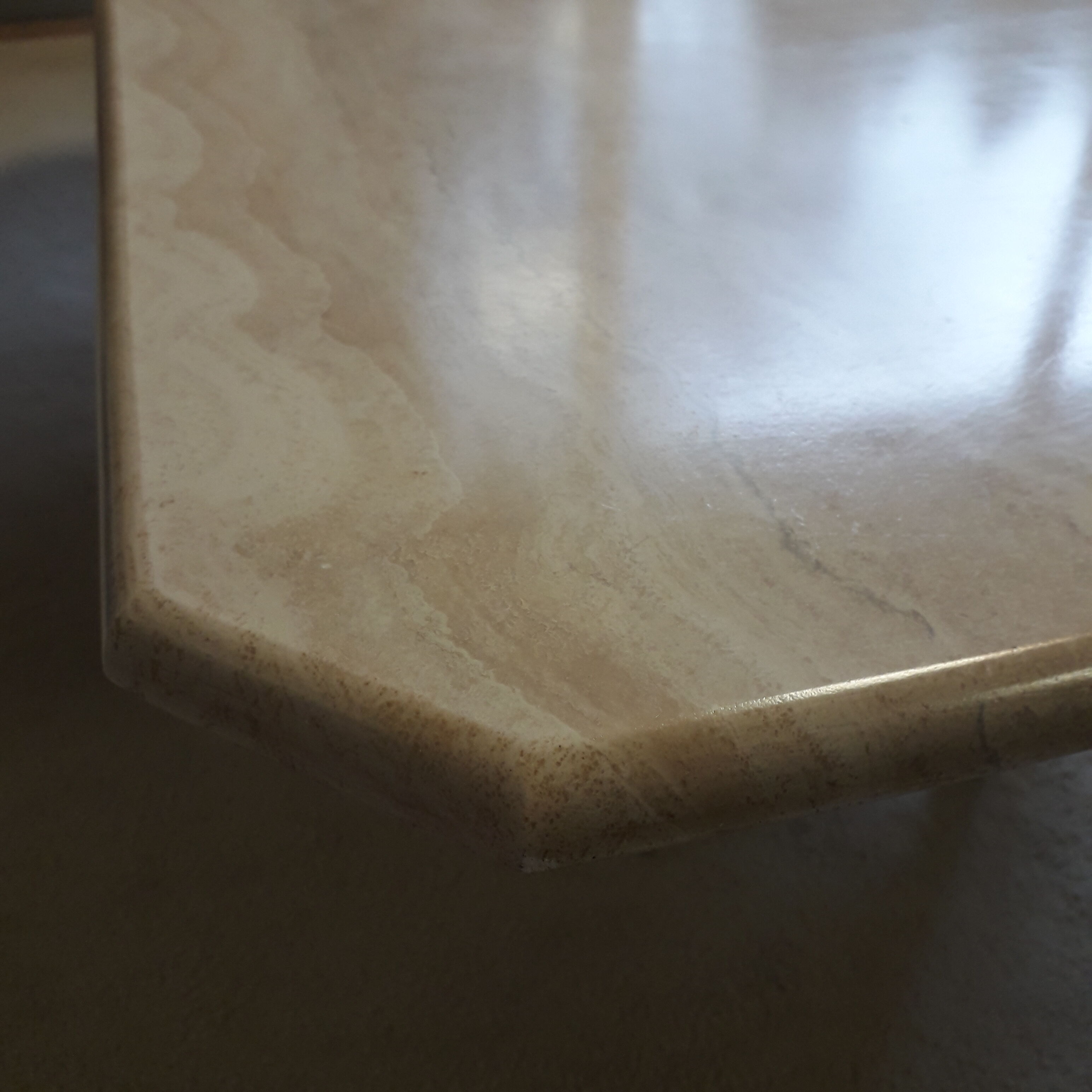 Table basse travertin