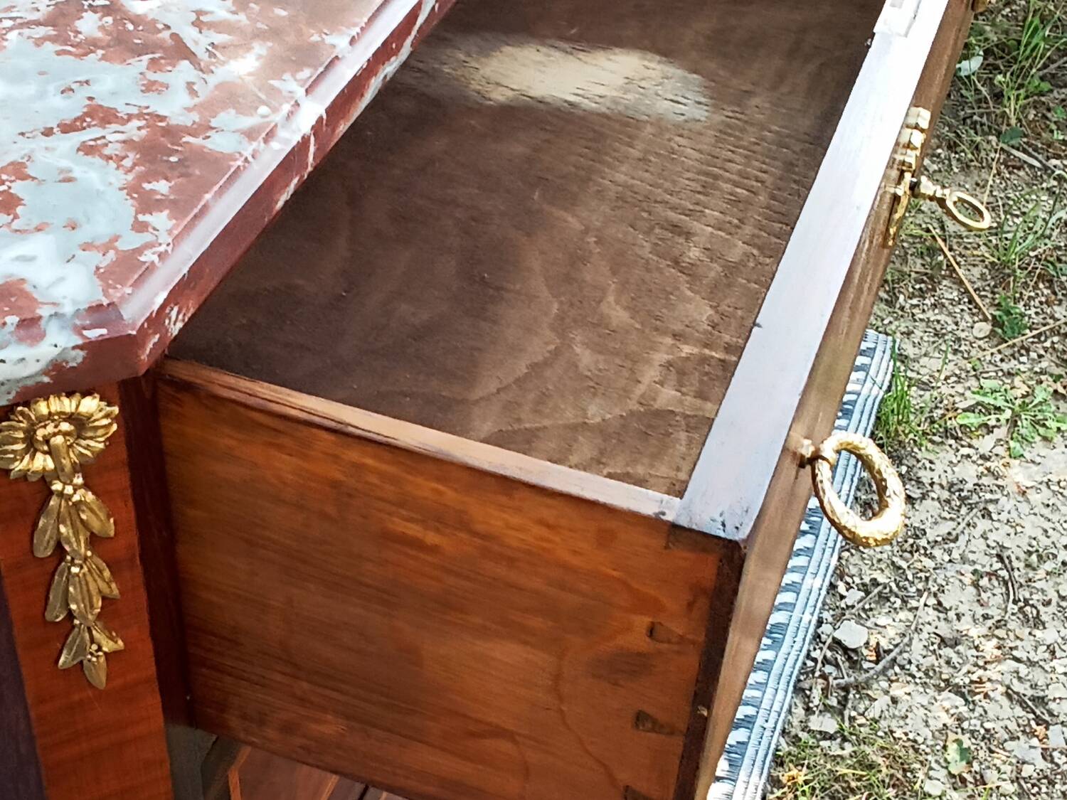 Commode en marqueterie