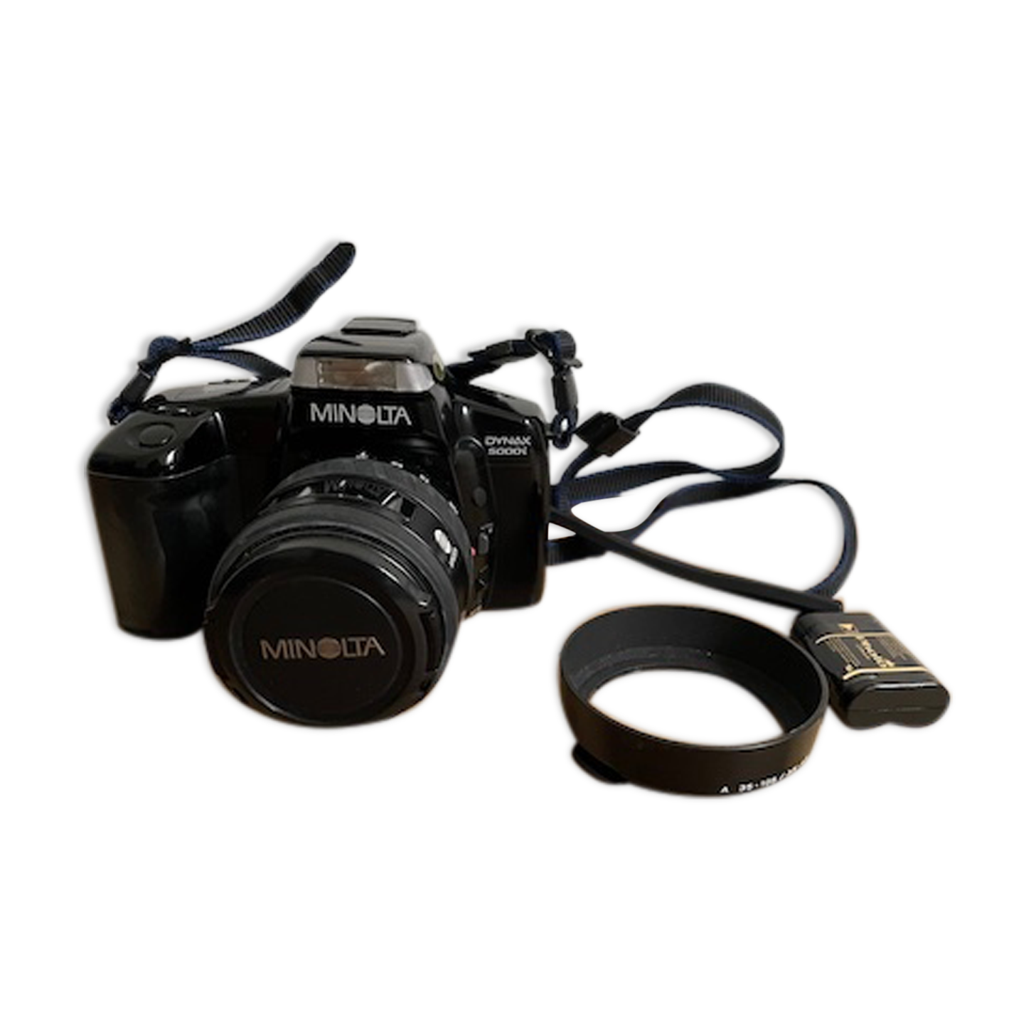 Minolta DYNAX 5000 i film camera and MINOLTA AF 35-105 mm lens