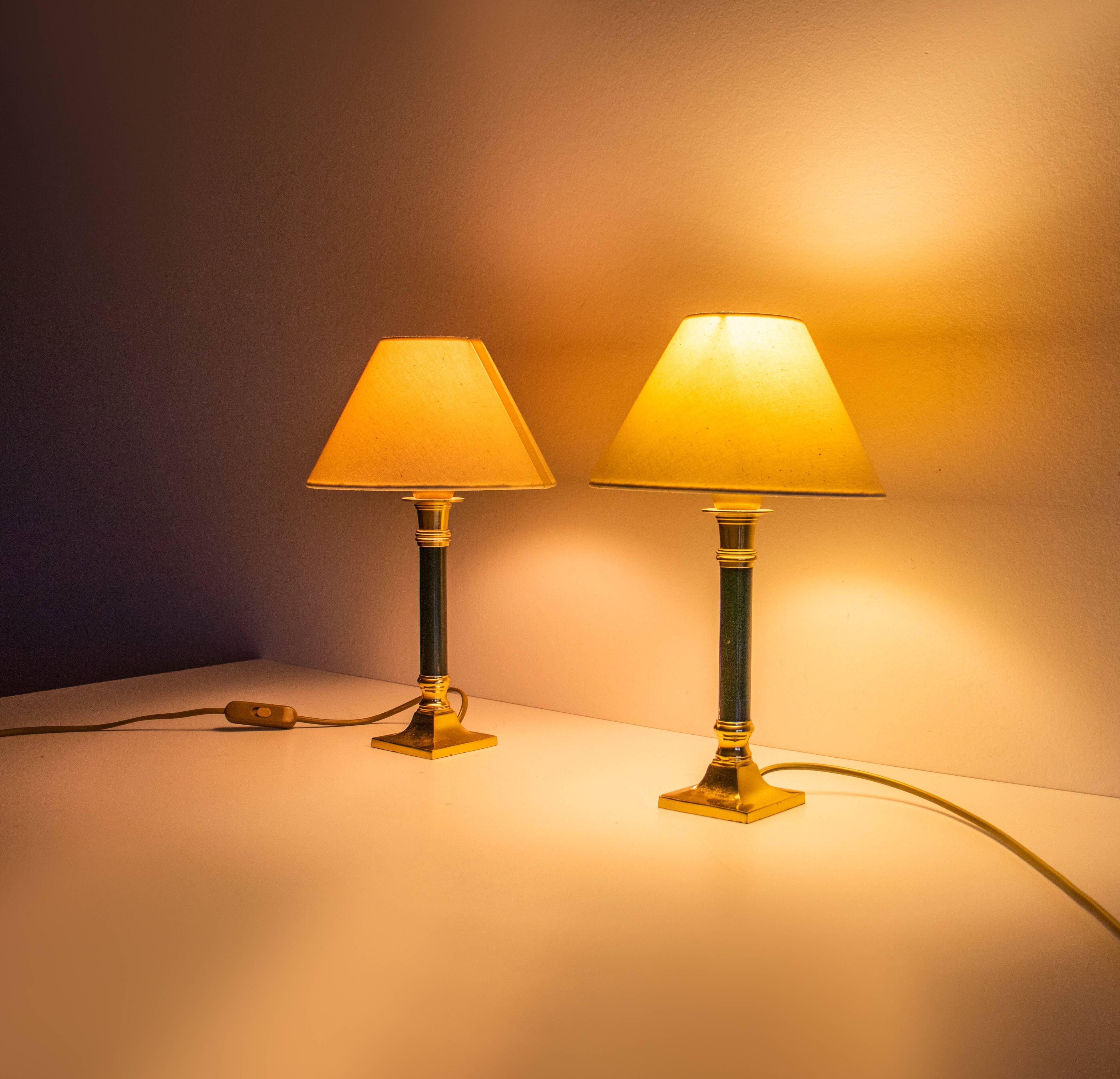 A set of two column lamps in hollywood regency style