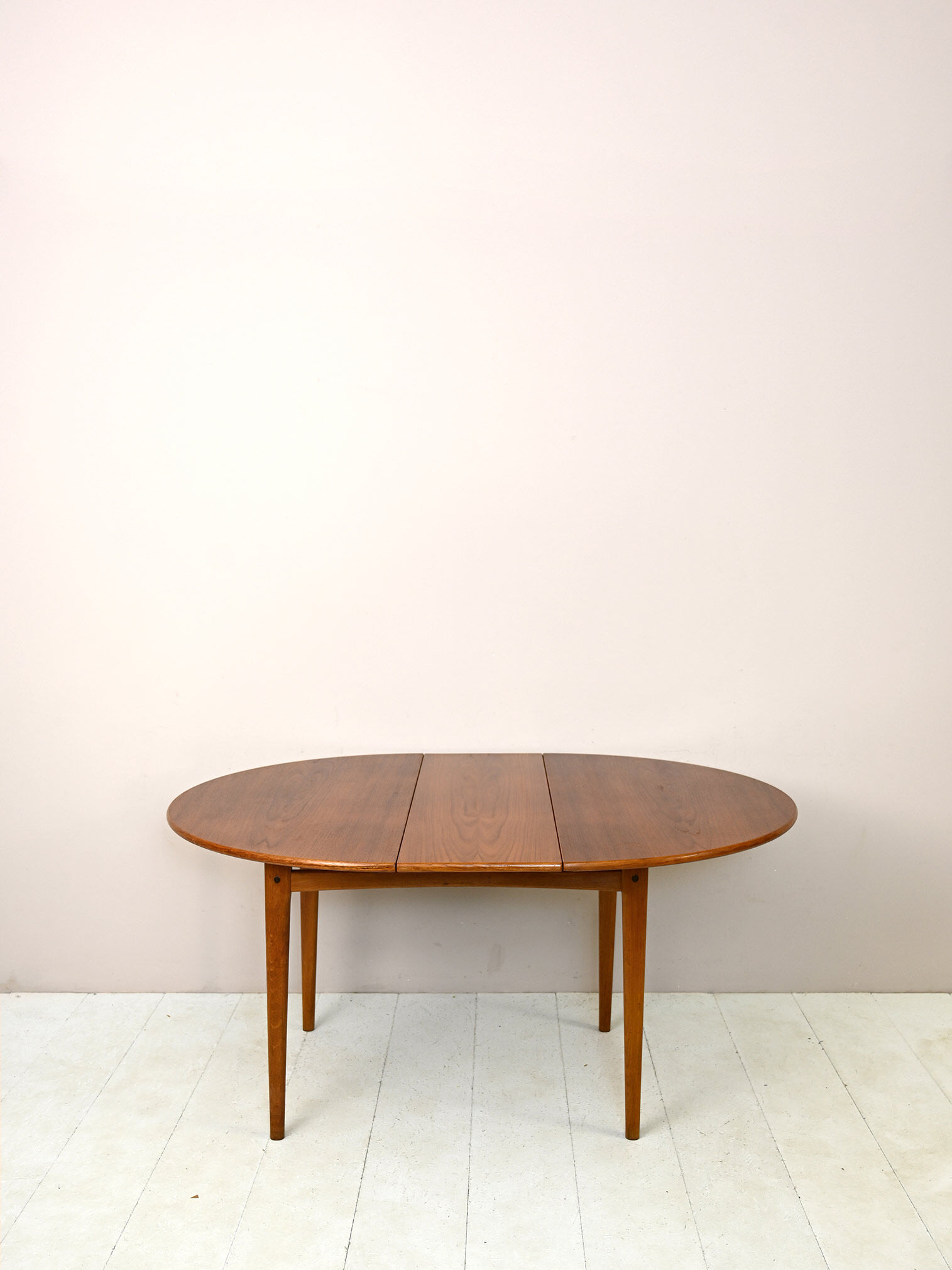 Vintage teak table with two extensions
