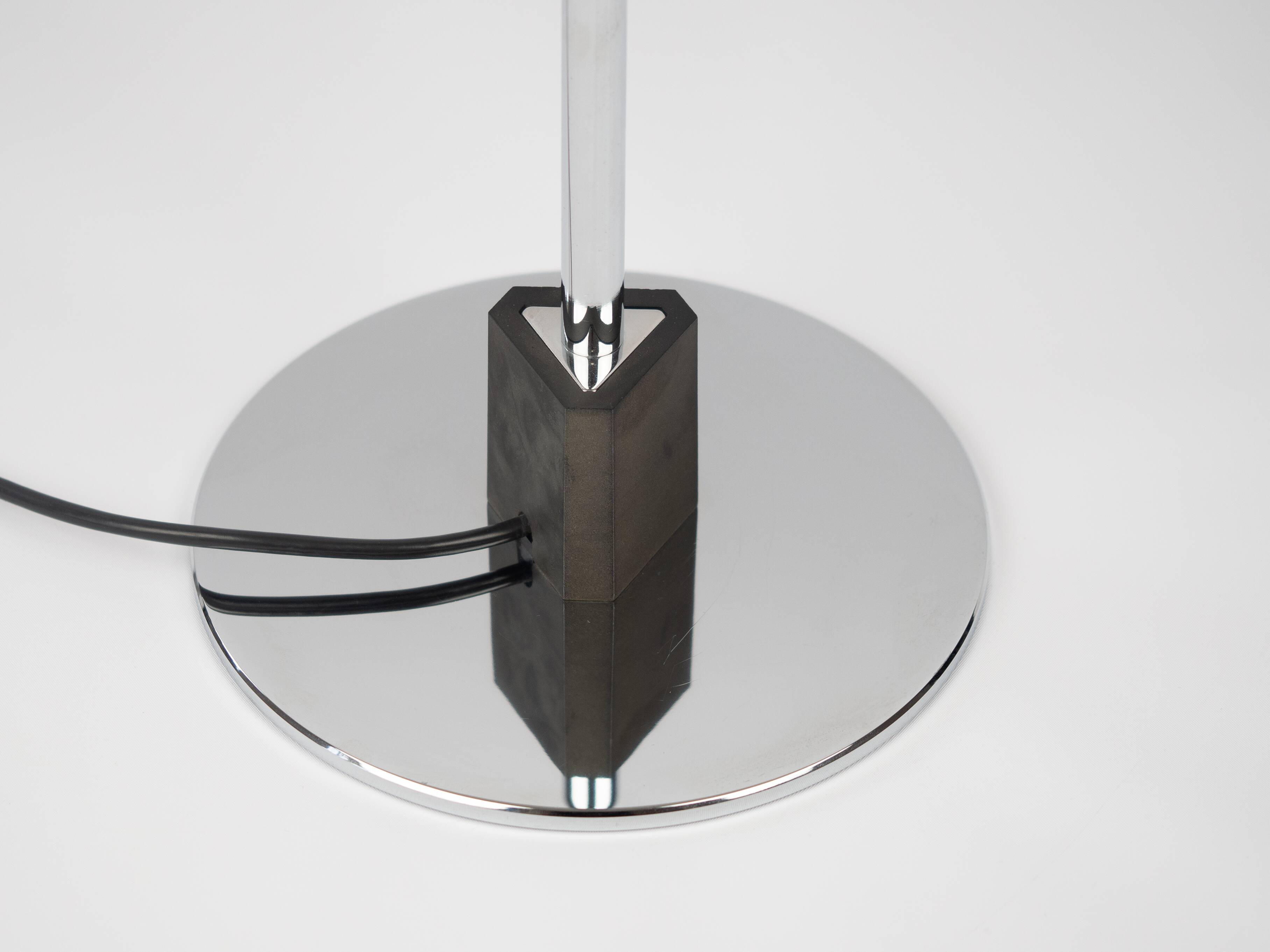 Danish vintage table lamp PH 4/3 by Poul Henningsen, Louis Poulsen, 1966