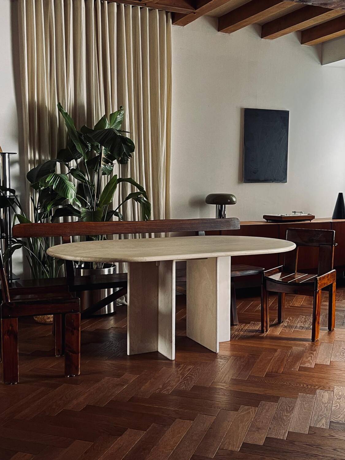 Table à manger Roche Bobois en travertin italien – Années 70/80