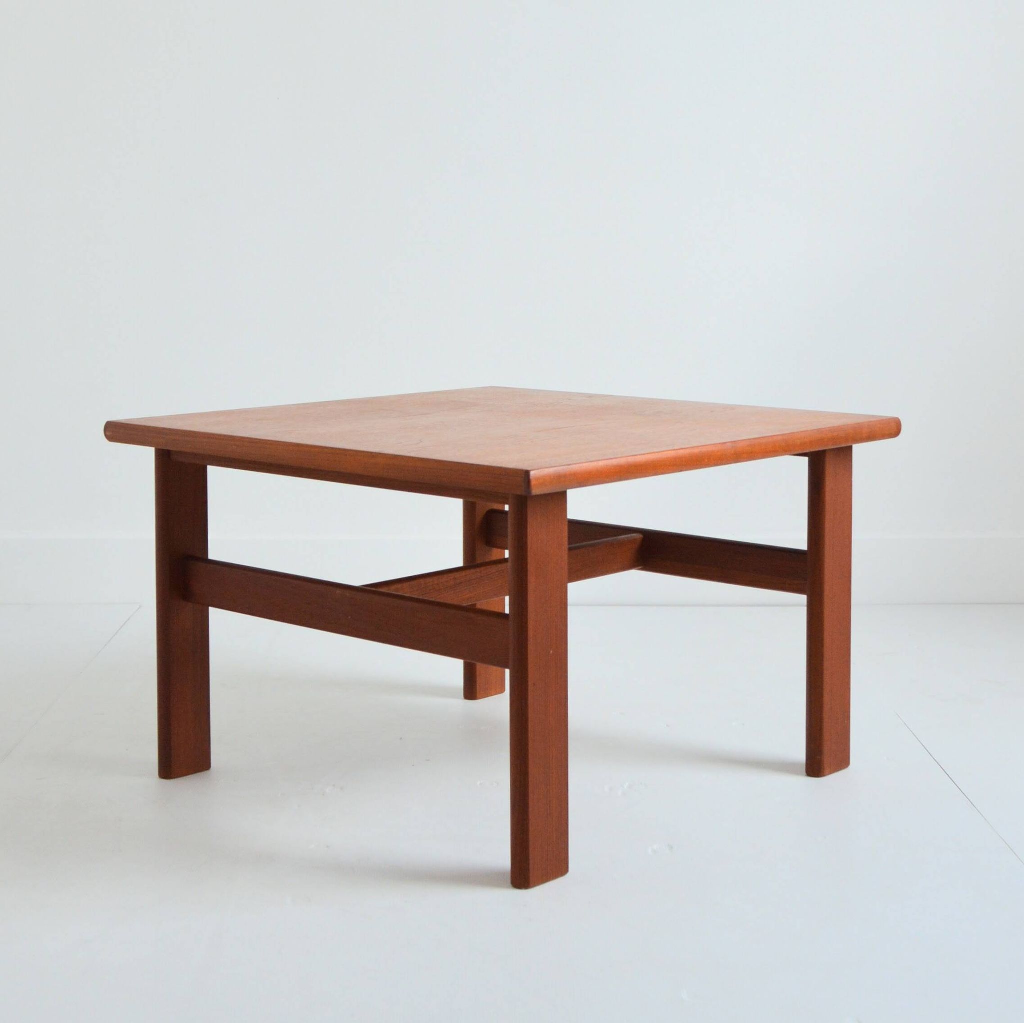 Table basse carrée scandinave teck vintage 1960s