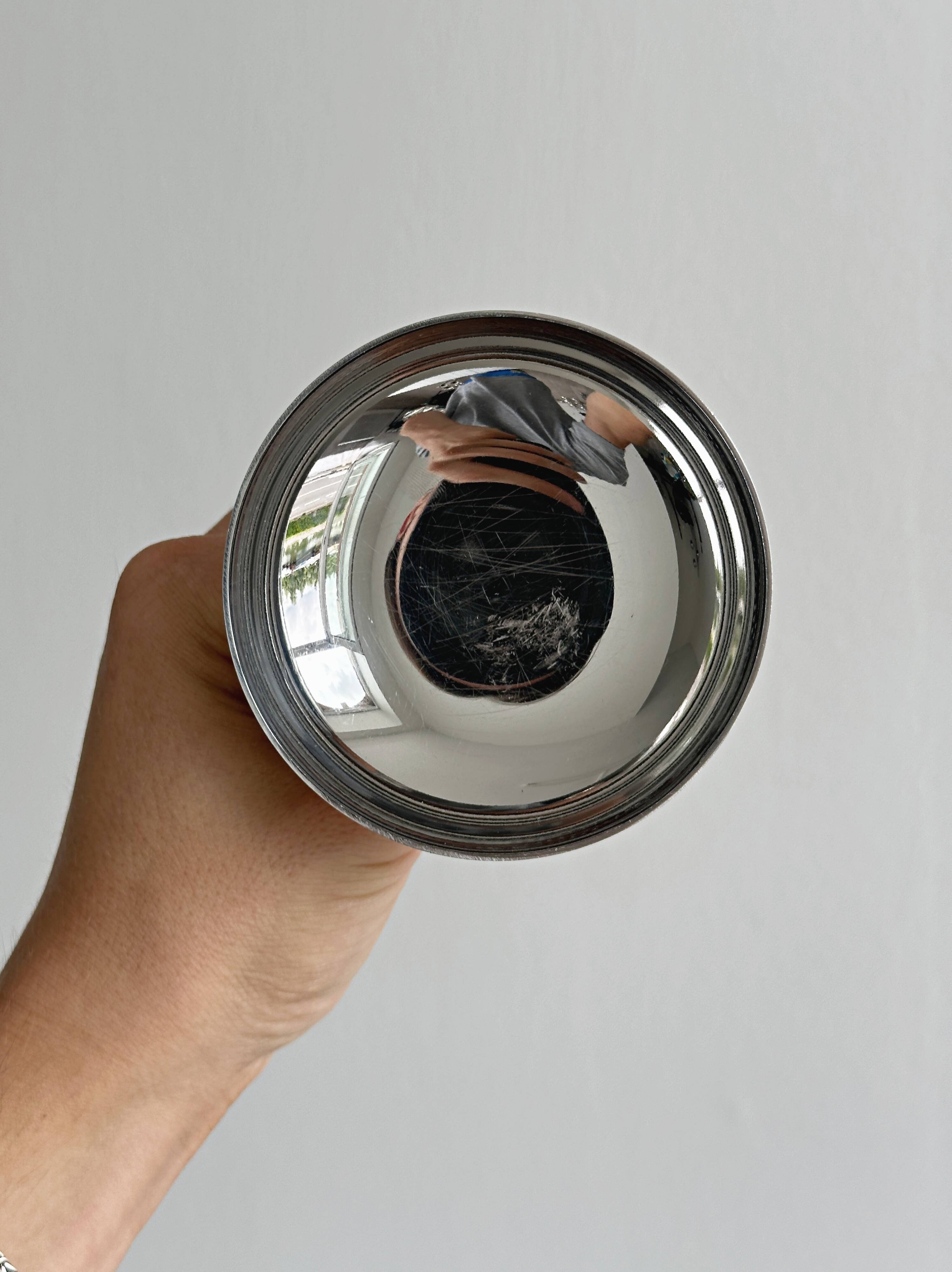 6 silver-plated metal footed bowls