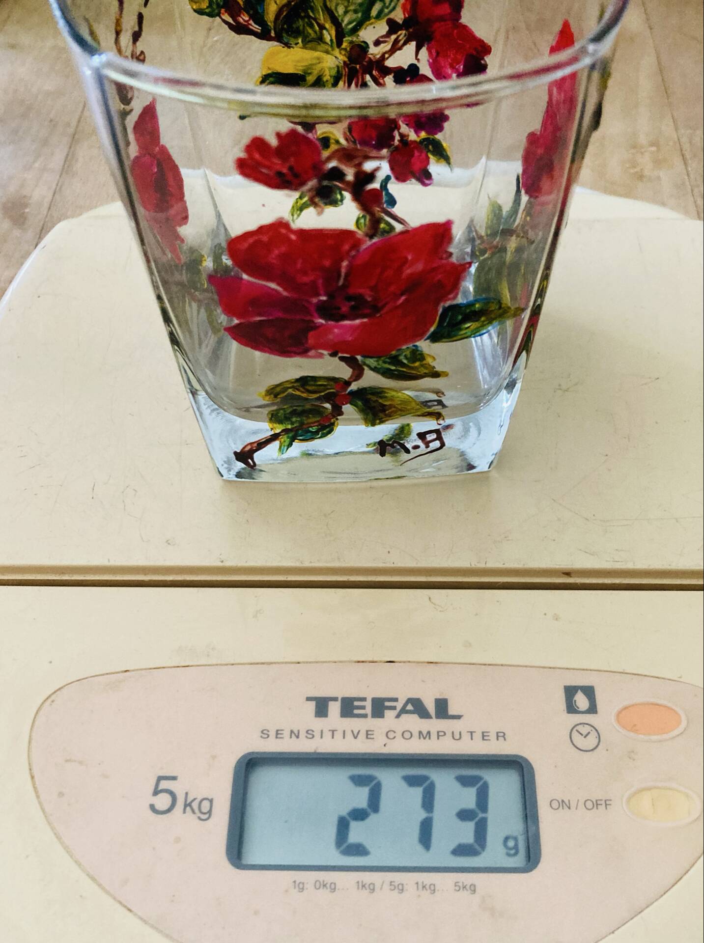 Unique whisky glass with a poppy design, handmade and signed by M.B.