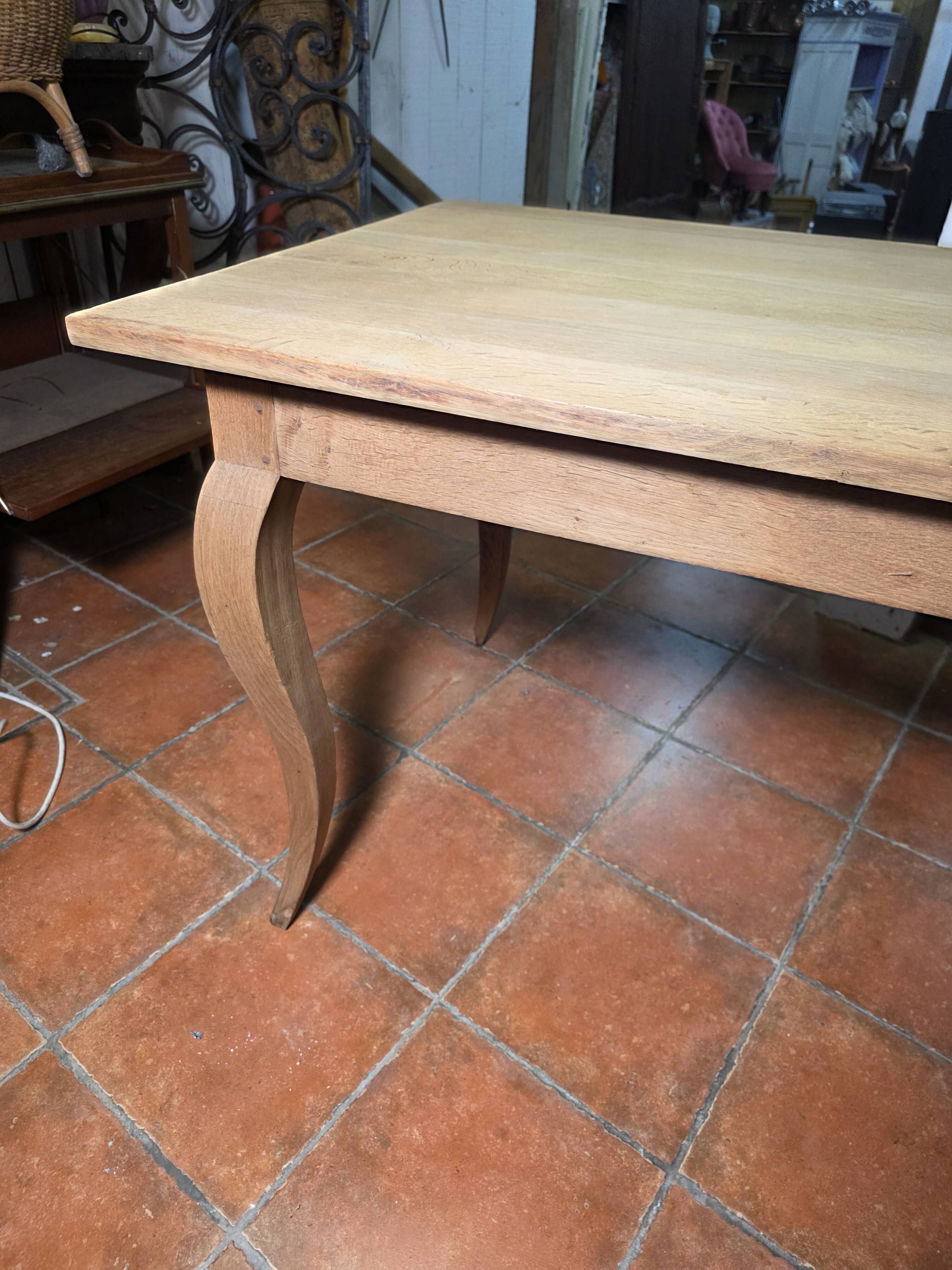 Louis XV style farmhouse table in solid oak, 170×80cm