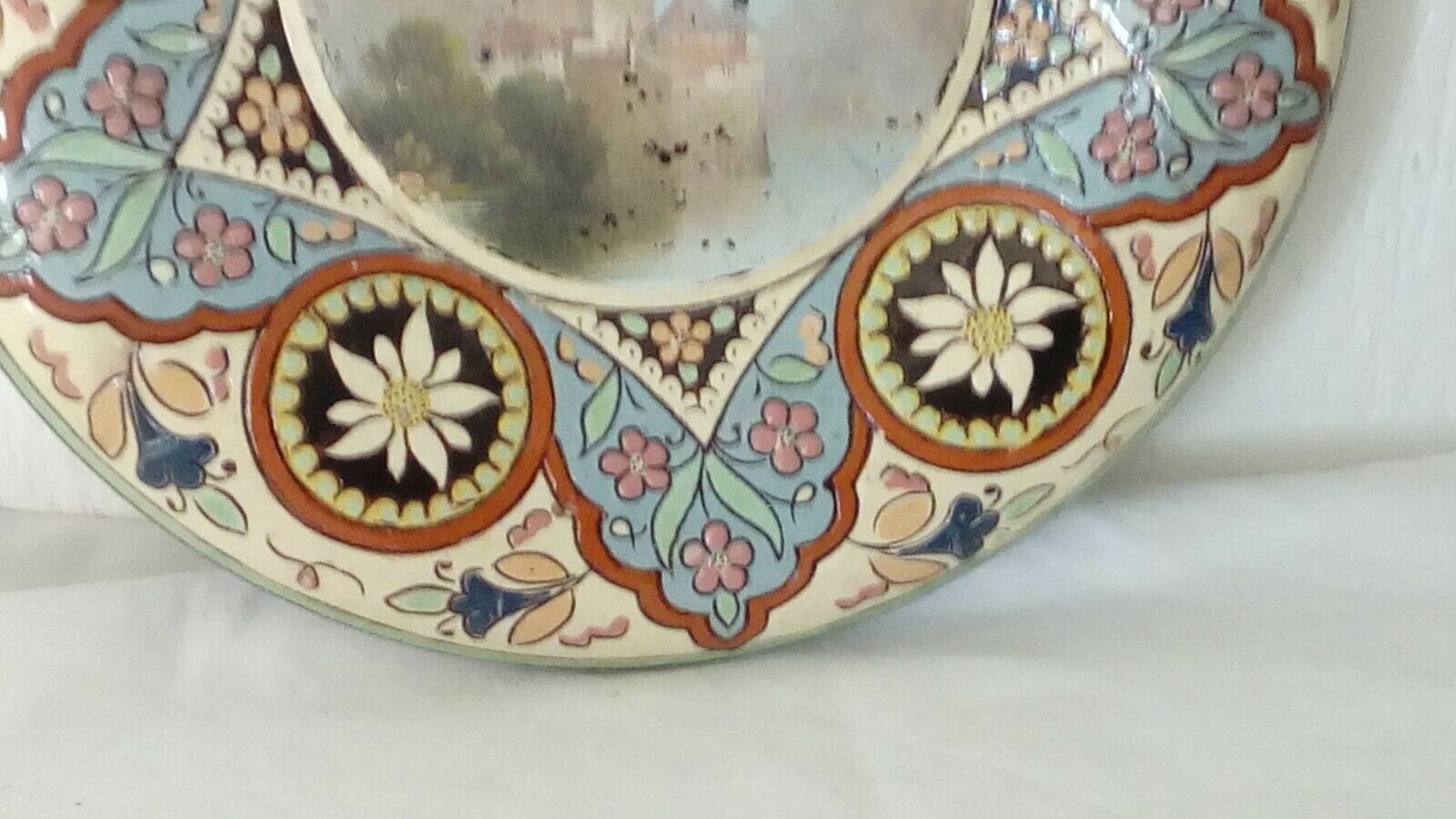 Assiette thoune faience suisse emaux  decor paysage debut 20 eme