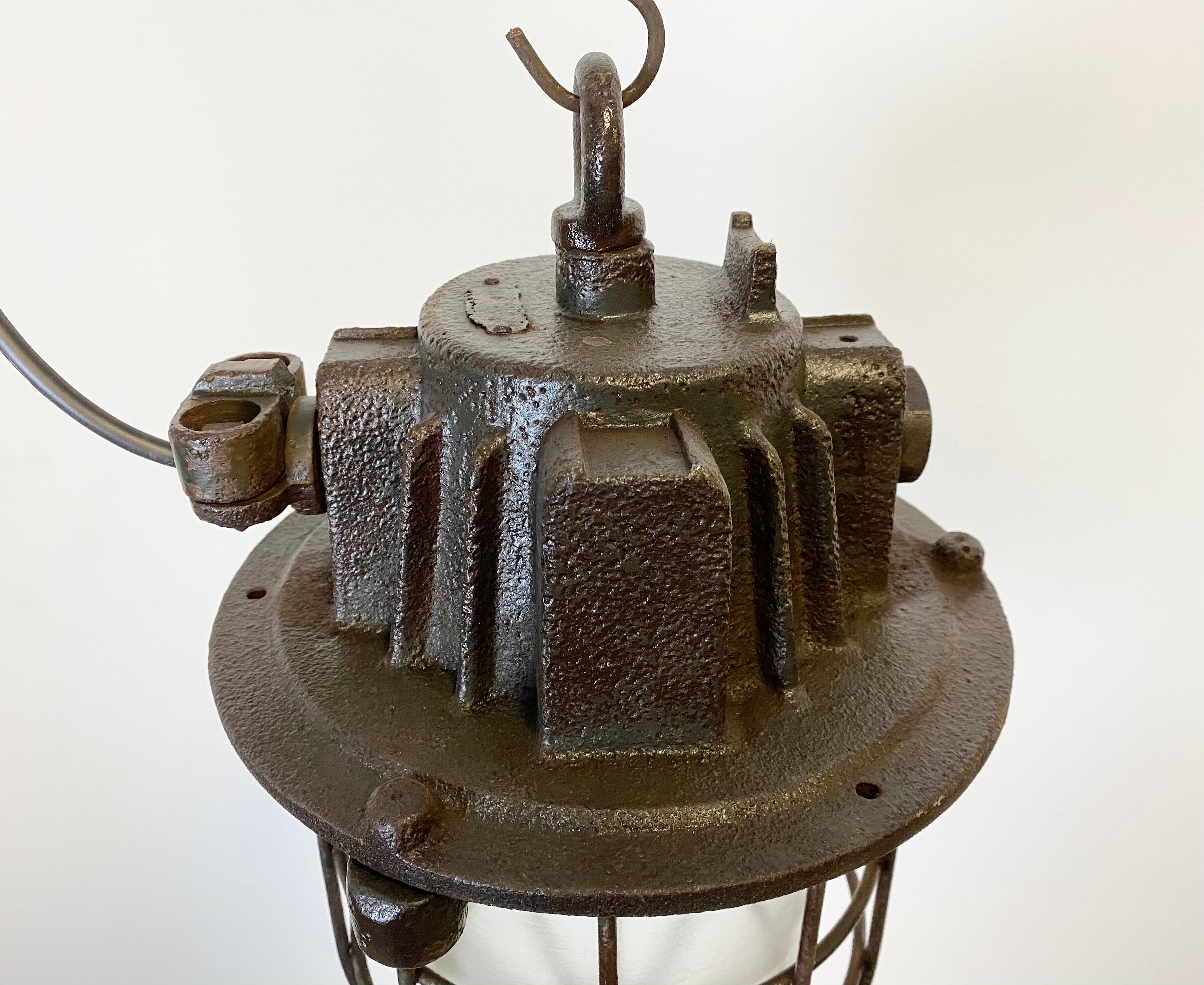 Suspension cage industrielle en fonte, années 1960