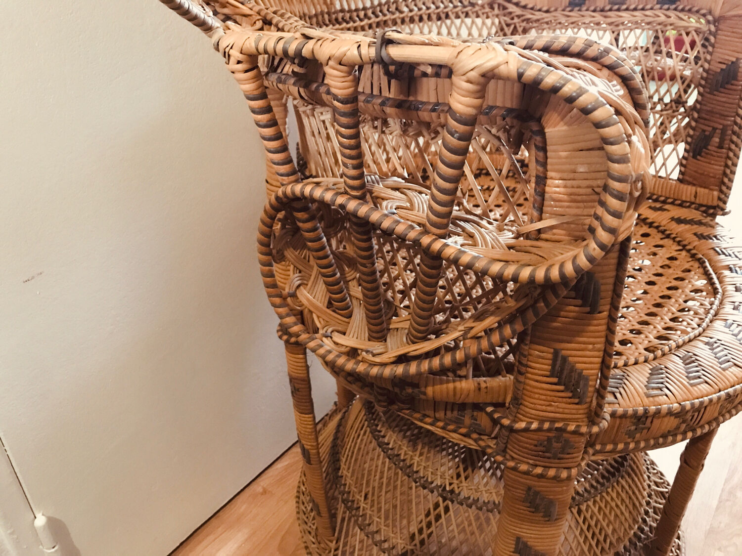 Mid-Century Oriental Peacock Chair in Straw, 1970s