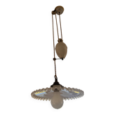 Suspension ancienne en opaline type Arcopal & porcelaine à poulie