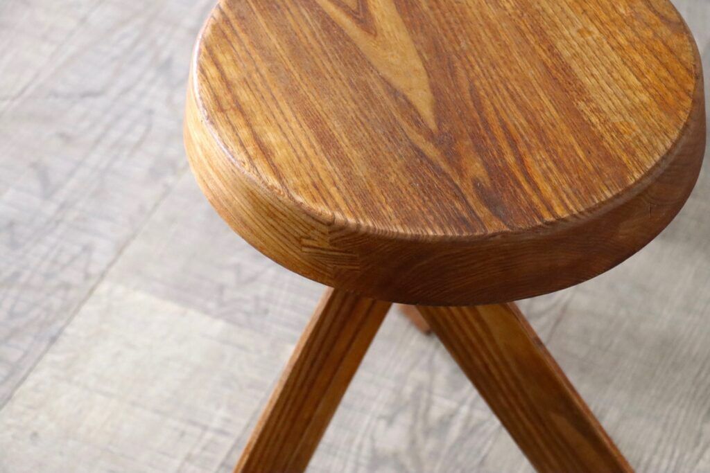 Pierre Chapo S31 stools in solid elm, France 1974