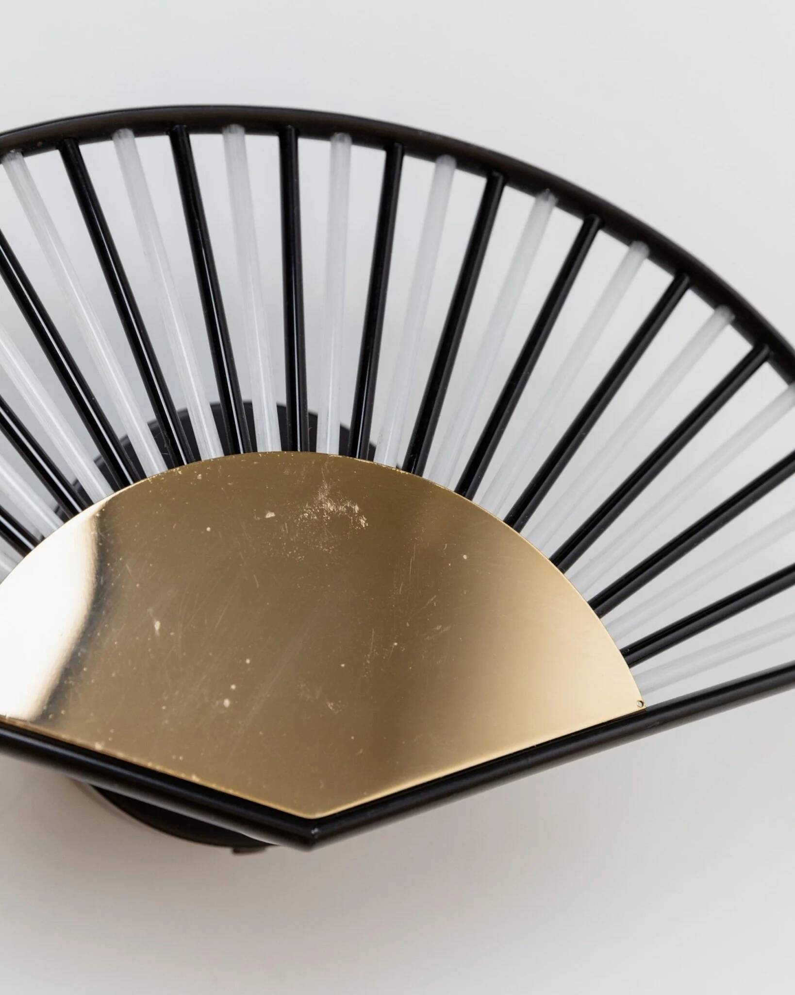 Vintage wall sconce in the shape of a fan - glass tubes and gold metal, Hollywood Regency design, Italy 1980s.