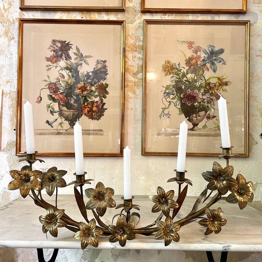 Large brass chandelier with 5 branches and fleur-de-lis design