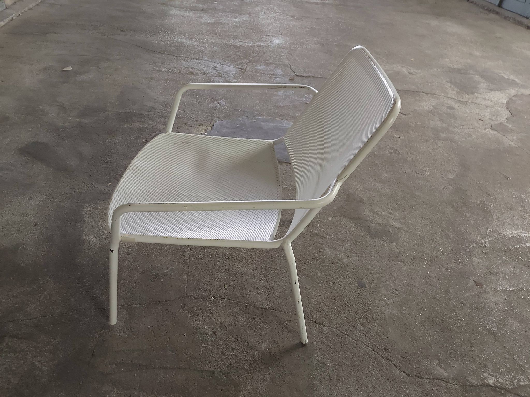 Fauteuil en métal de jardin vintage