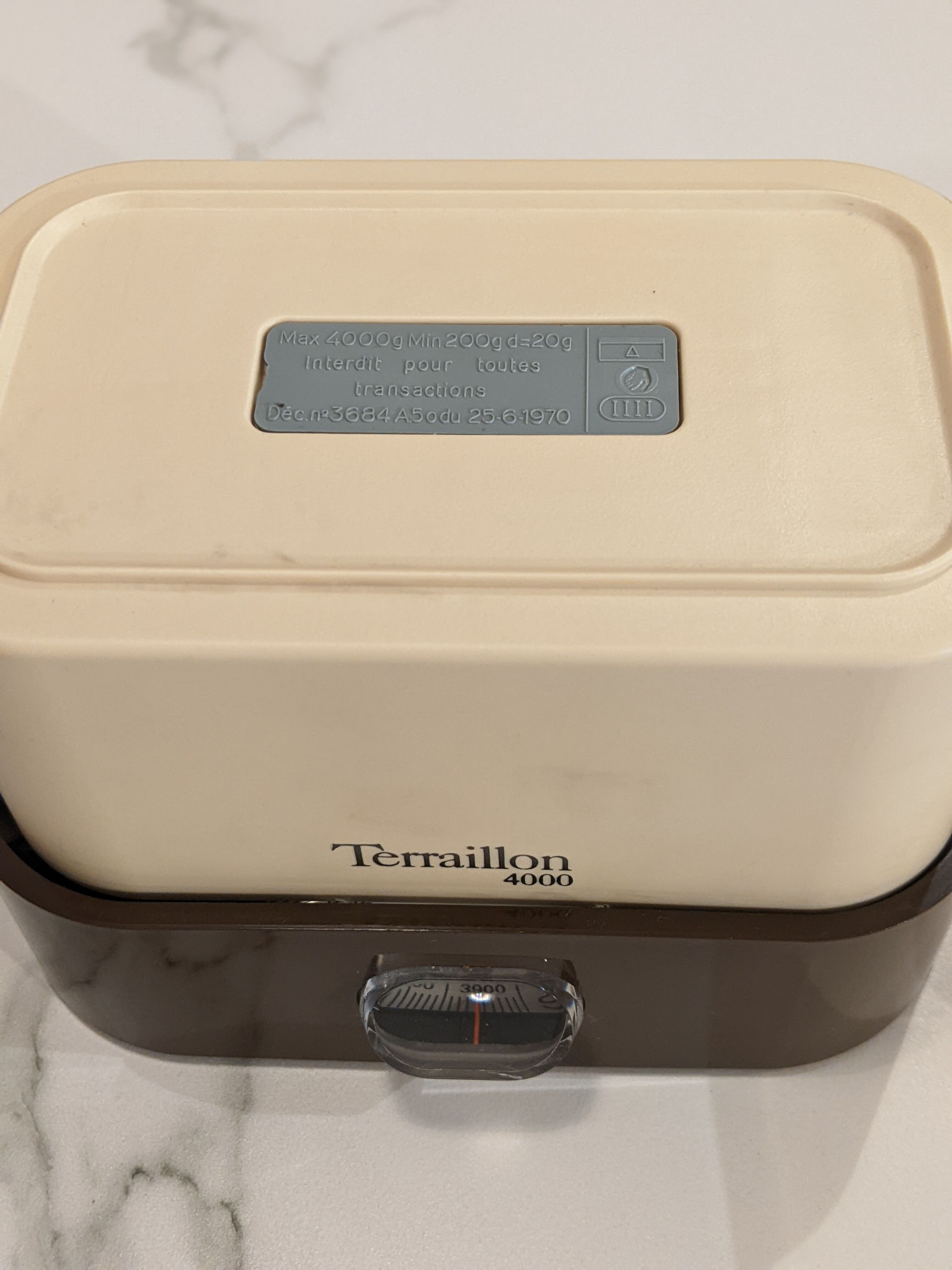 Vintage household scale Terraillon 4000
